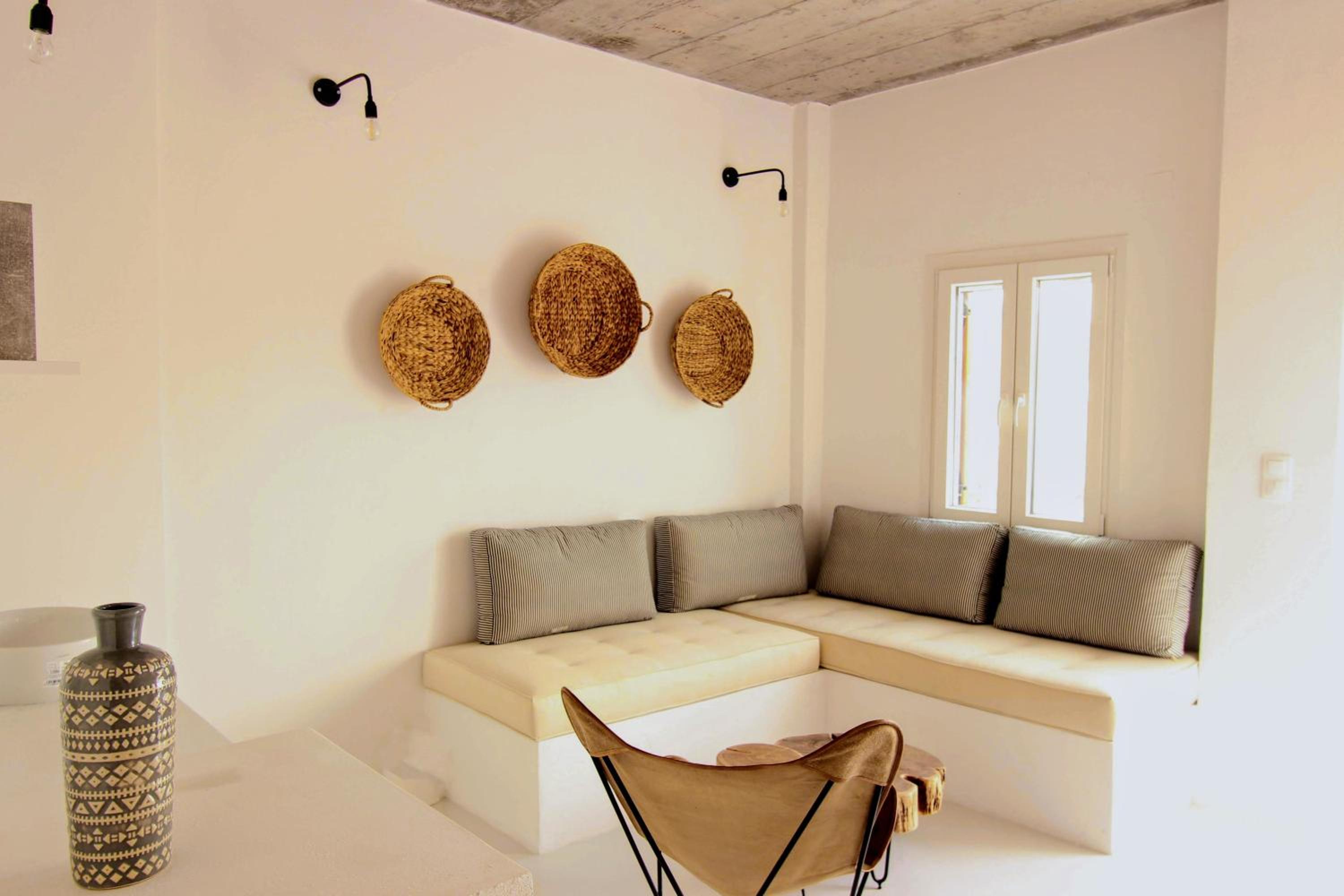 Family Suite with Outdoor Hot Tub  - Photo 32