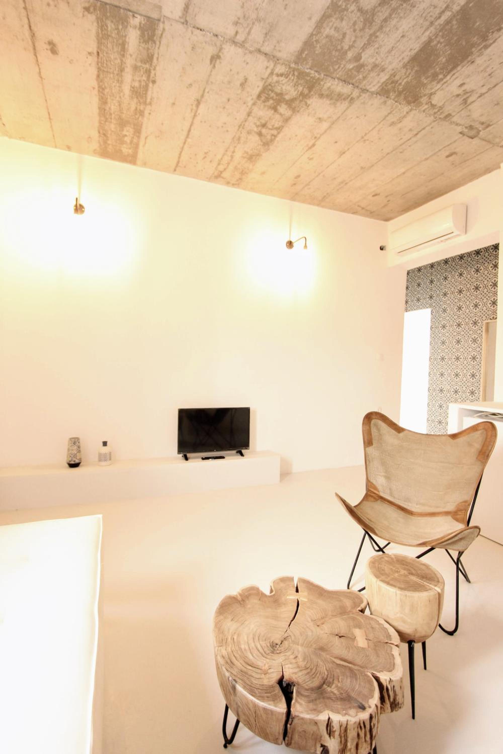 Family Suite with Outdoor Hot Tub  - Photo 36