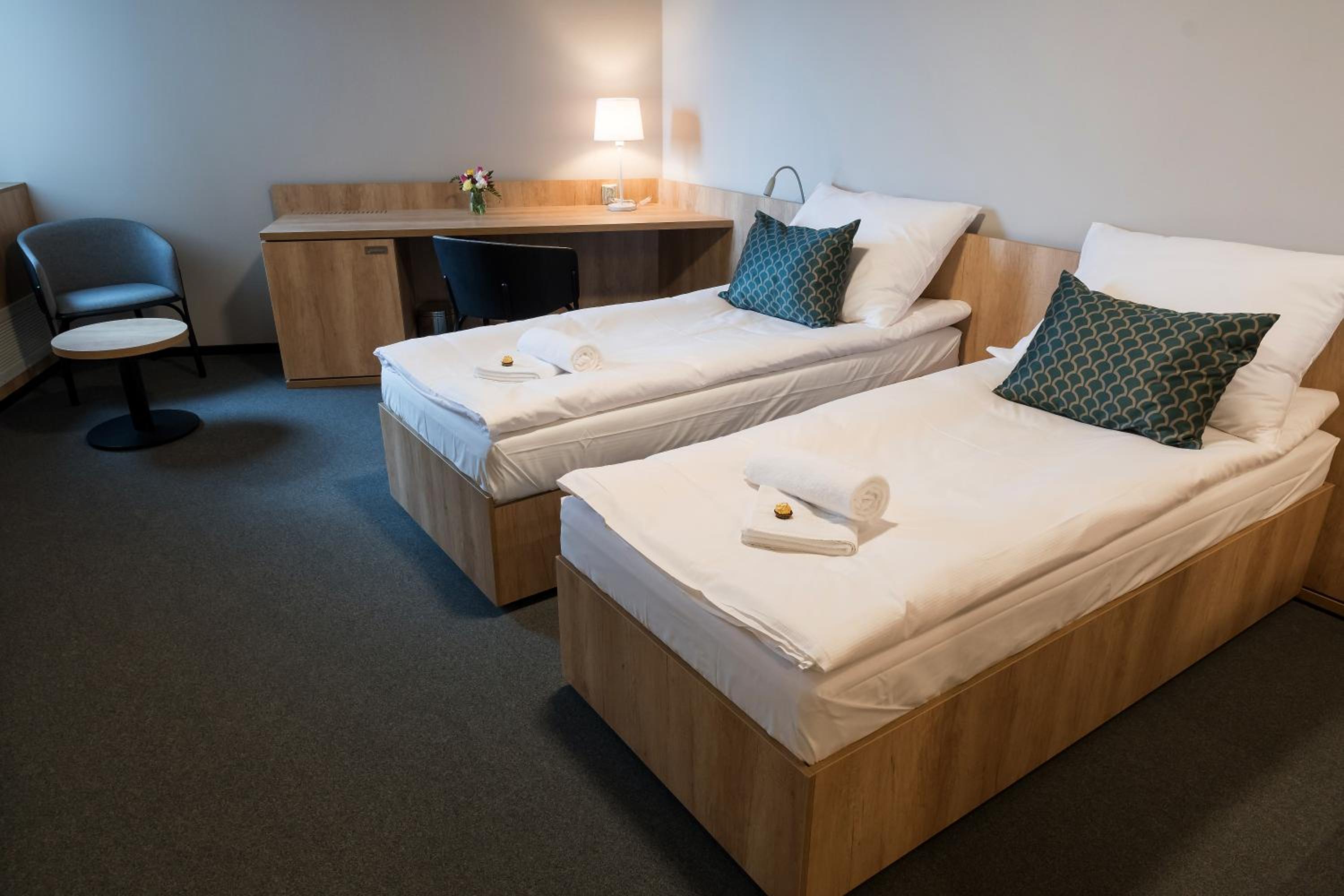 Economy Double Or Twin Room photo 3