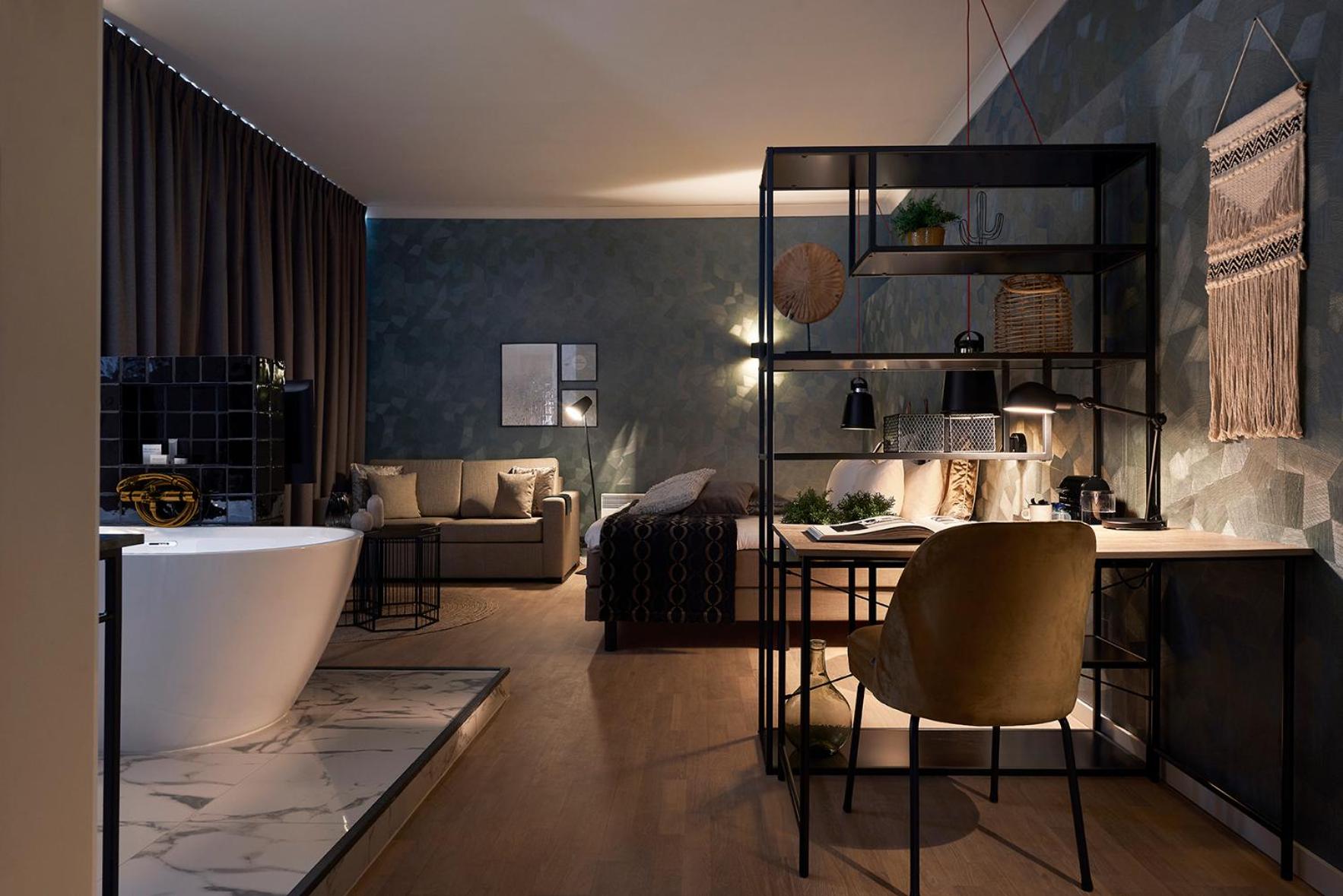 Junior Suite with Terrace - Photo 3