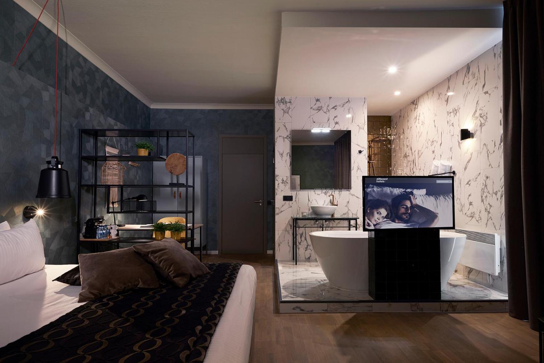 Junior Suite with Terrace - Photo 4