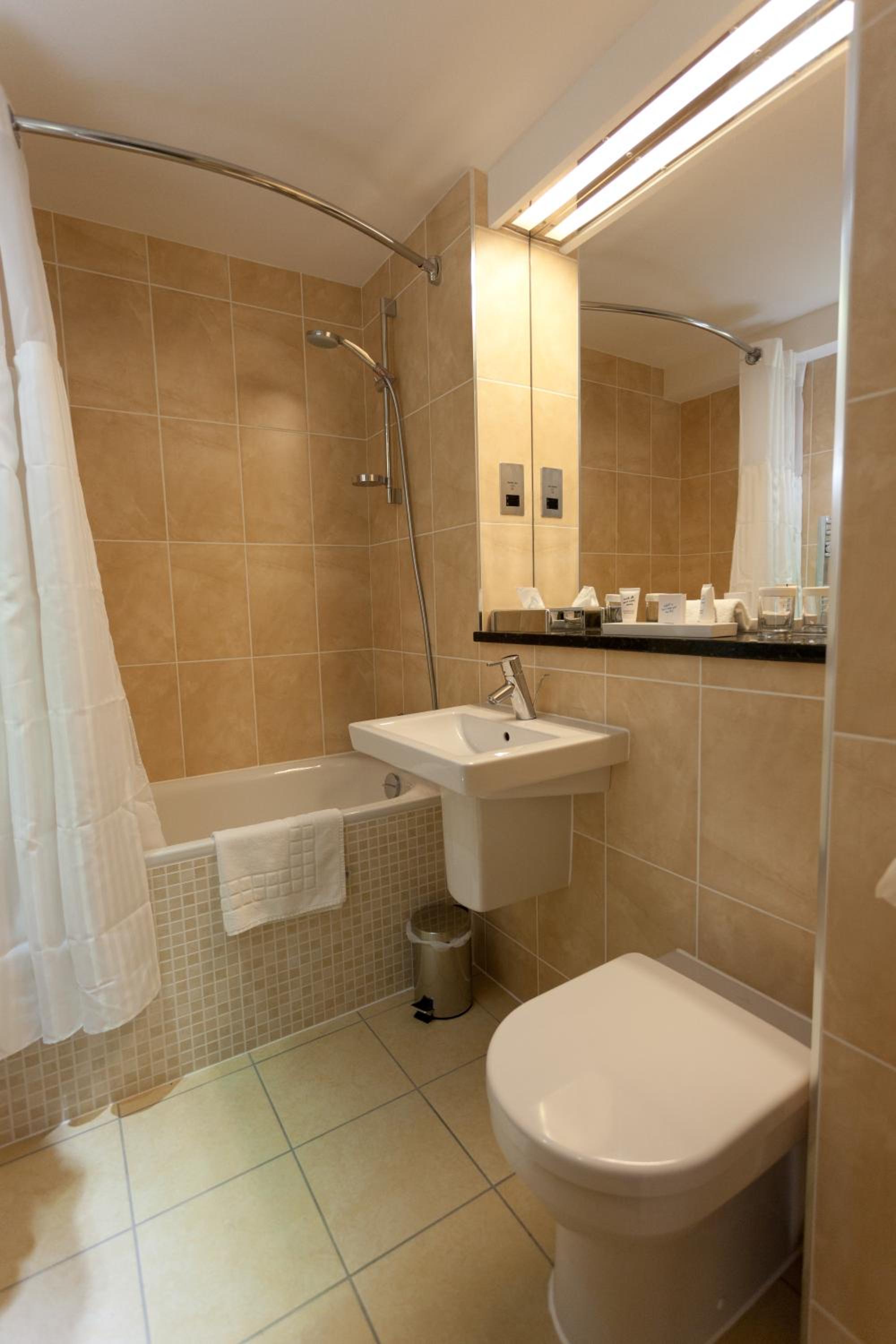 Standard Double Room - Non-Smoking - Photo 2
