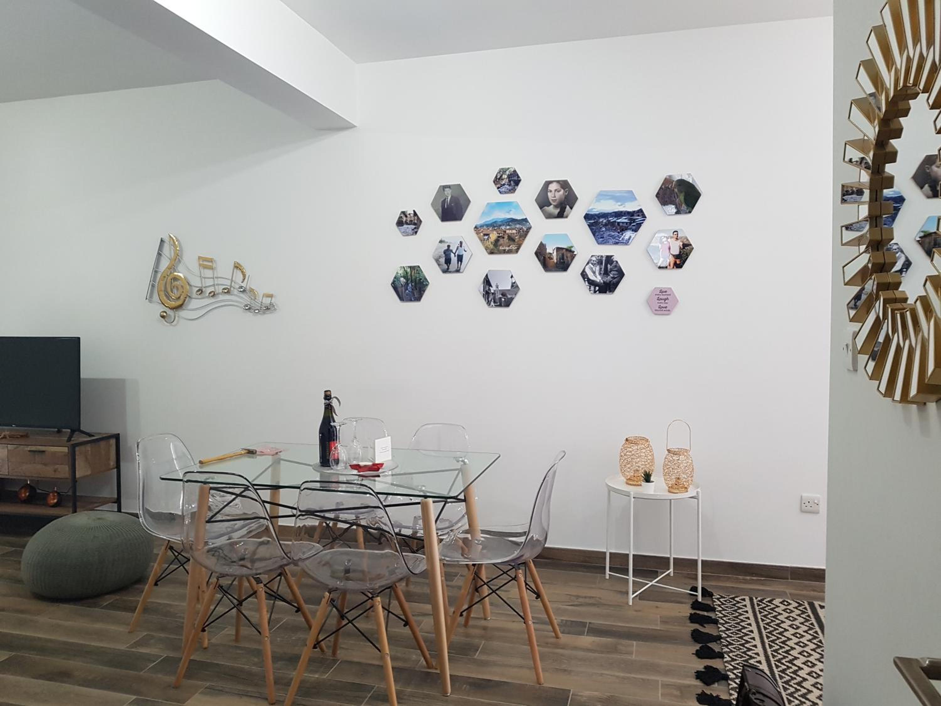 Two-Bedroom Apartment - Photo 20