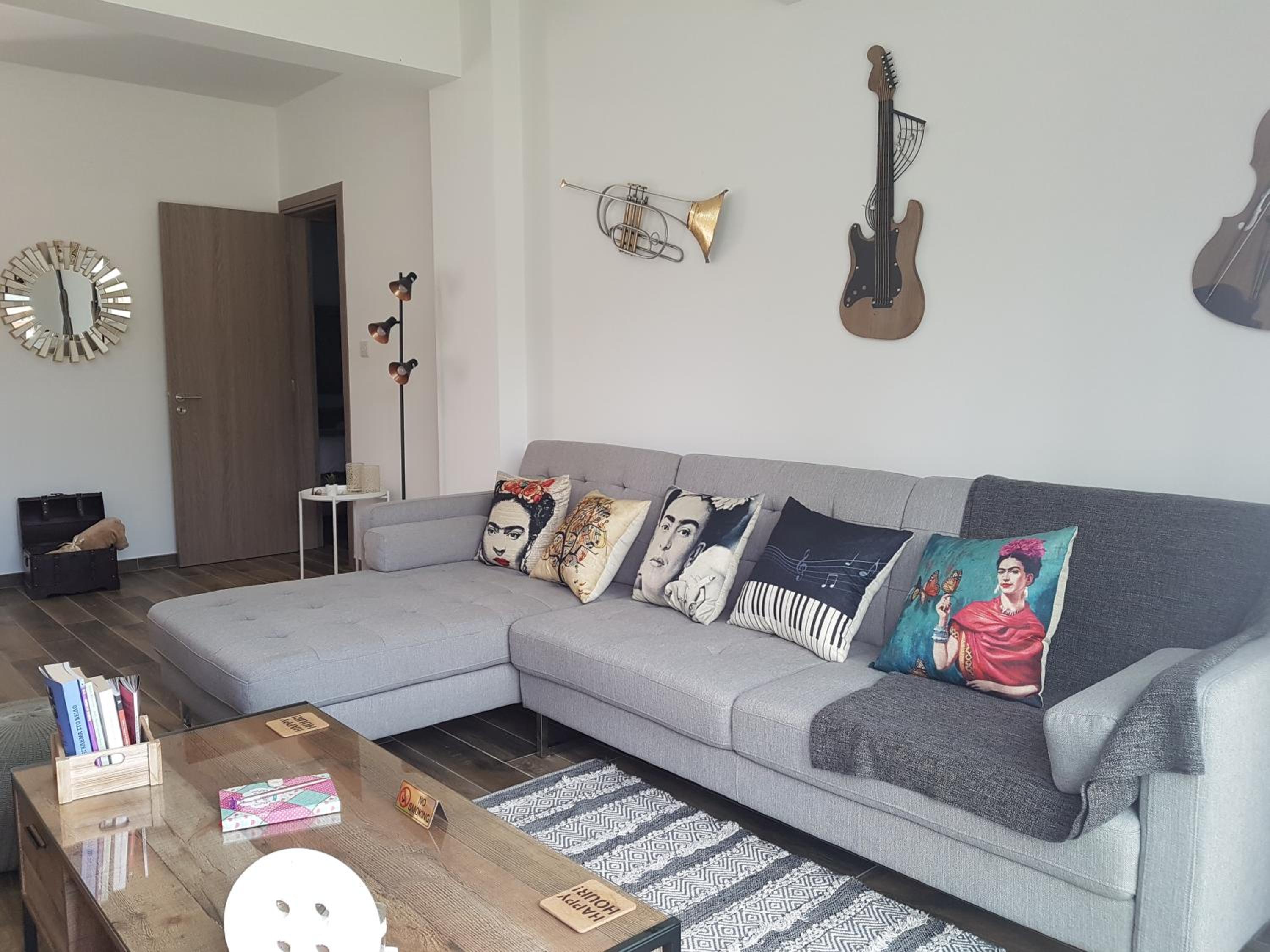 Two-Bedroom Apartment - Photo 2