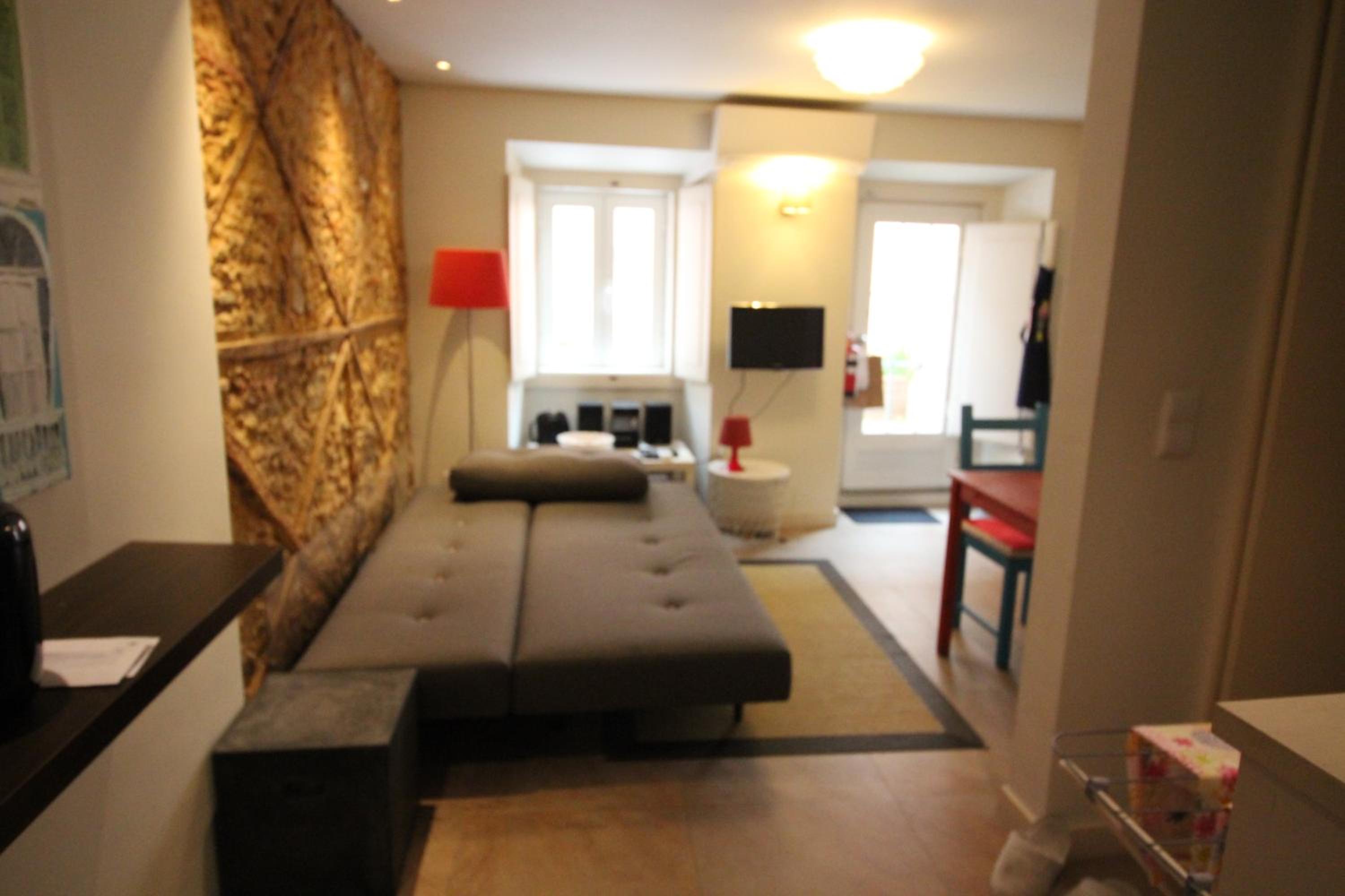 One-Bedroom Apartment - Photo 21