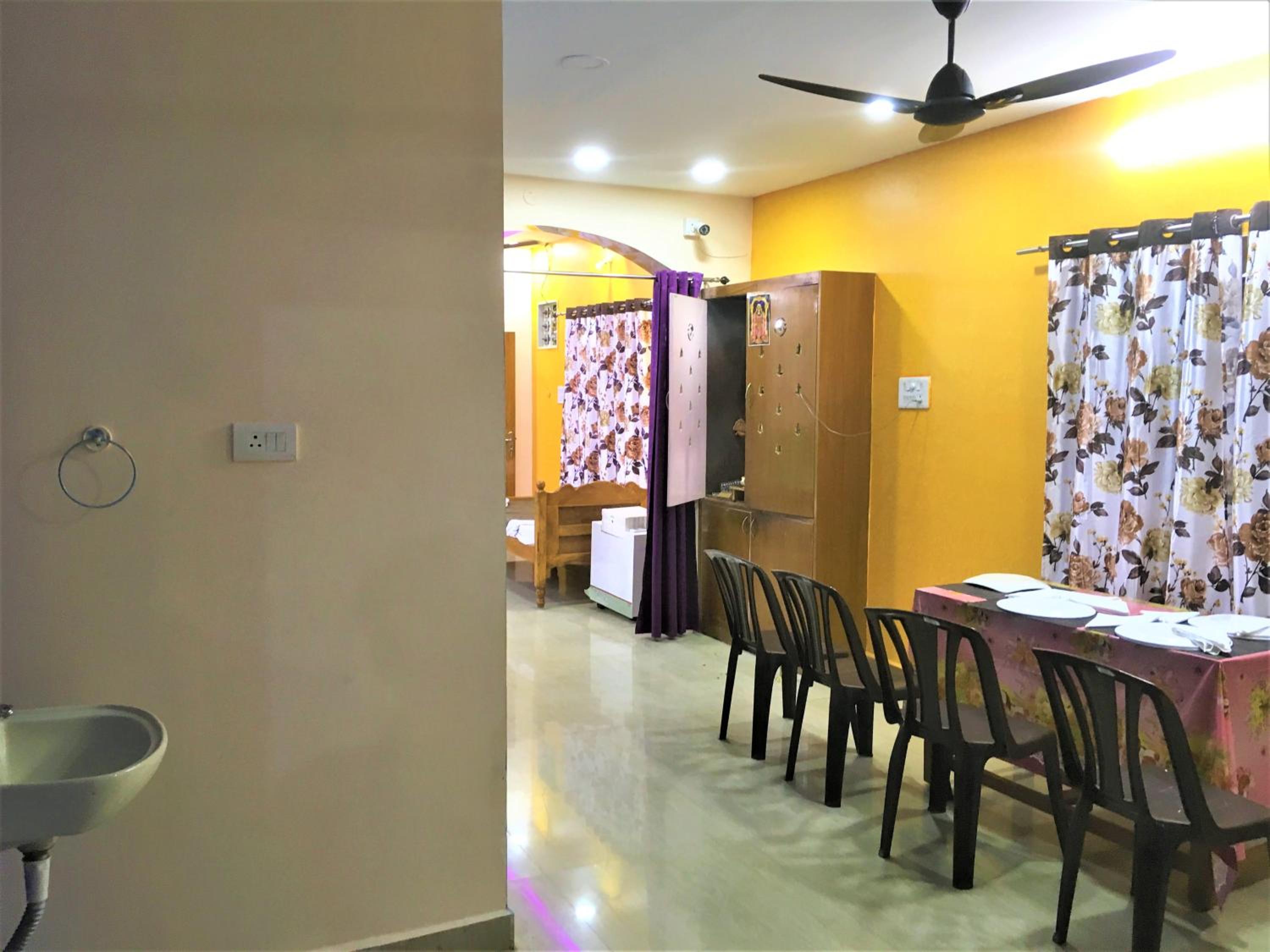 Apartment - Photo 77