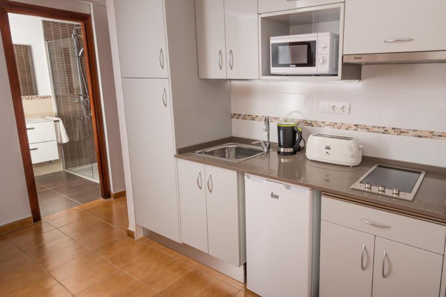 Two-Bedroom Apartment (4-5 Adults) photo 3
