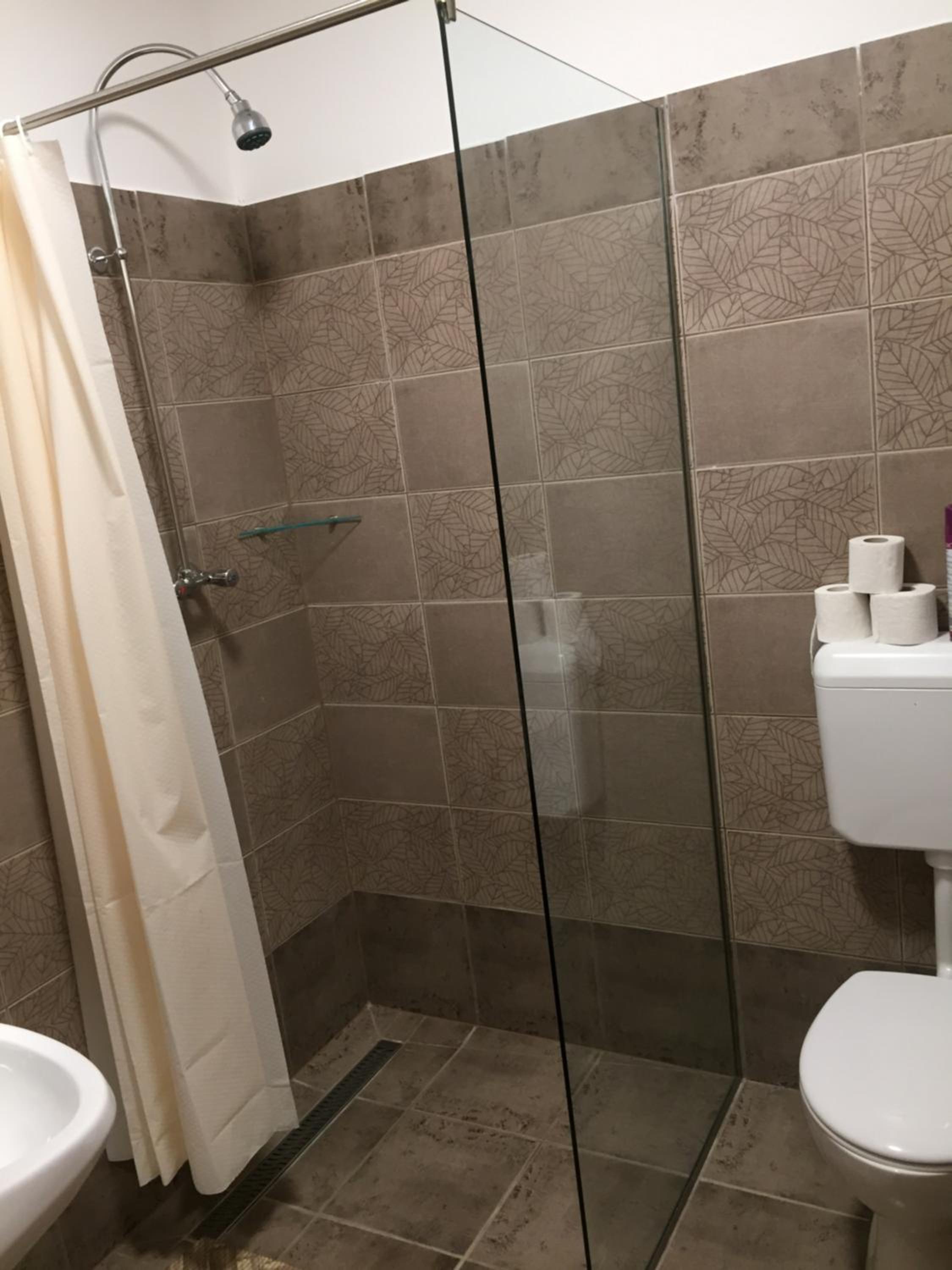 Comfort Triple Room with Shower - Photo 1