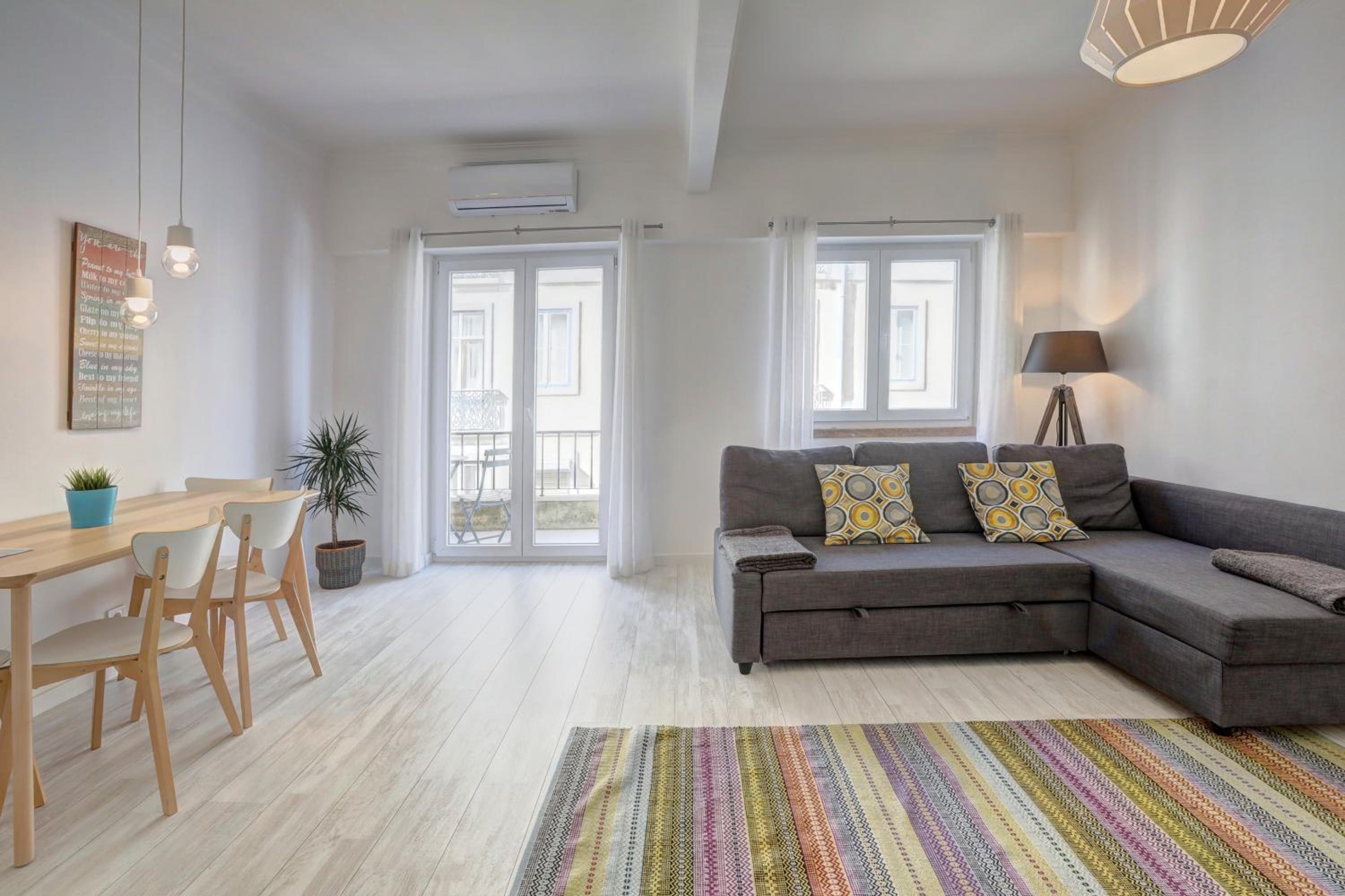 Apartment - Photo 1