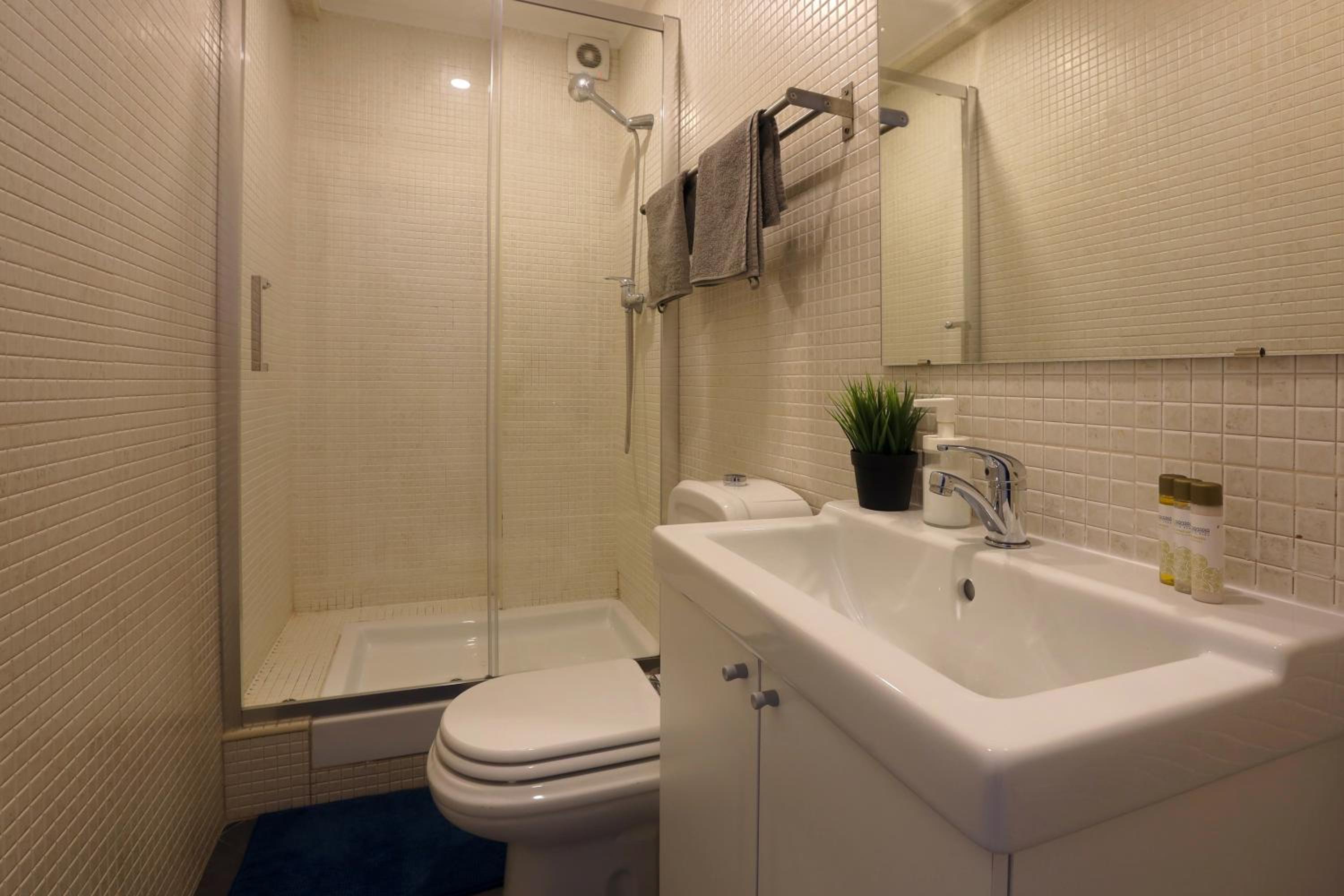 Apartment - Photo 16