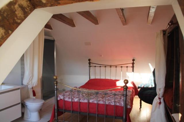Double Room with Private Bathroom - Photo 5