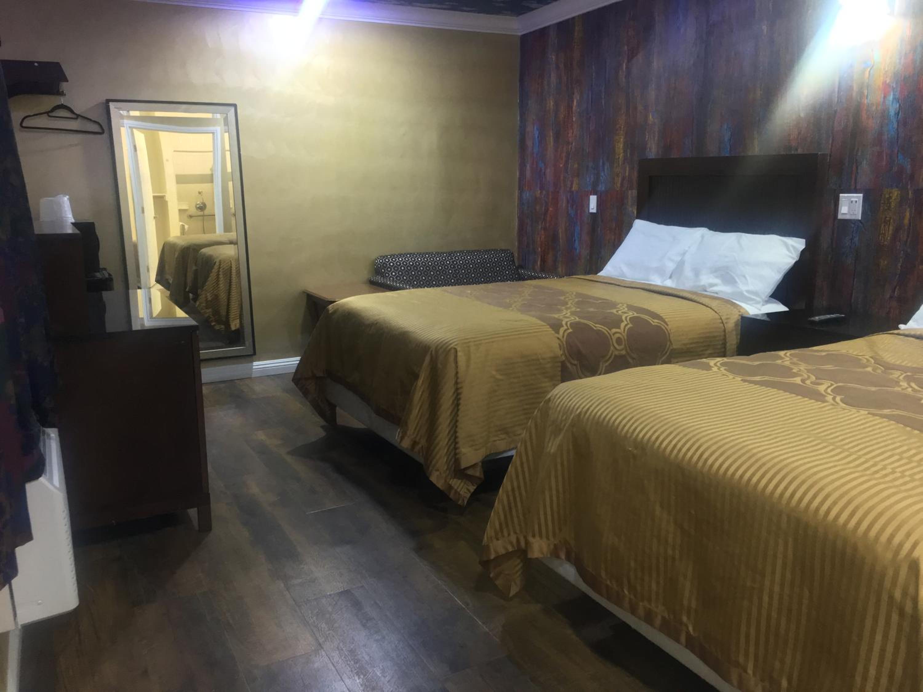 Double Room - Disability Access photo 1