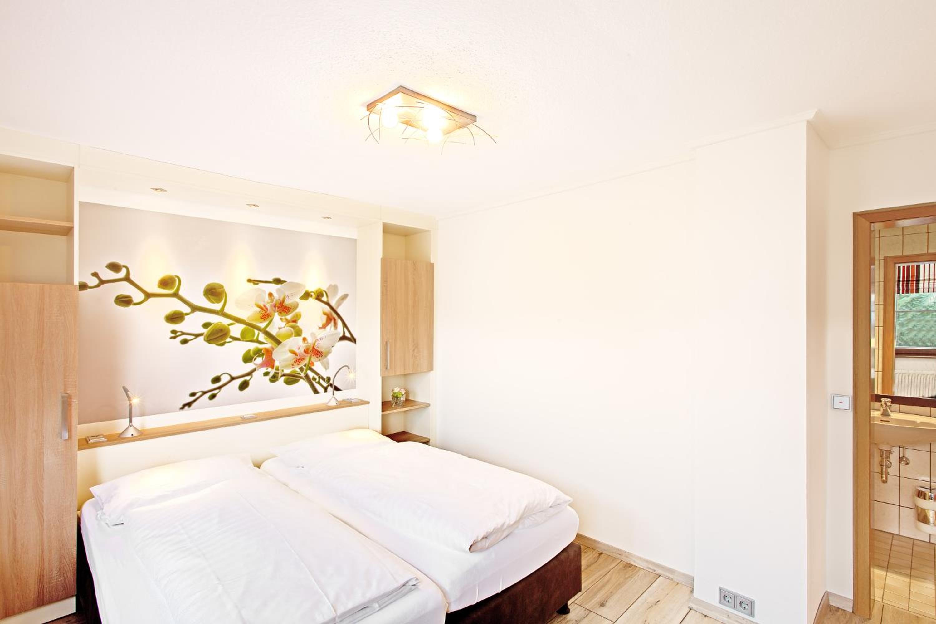 Double Room - Photo 5