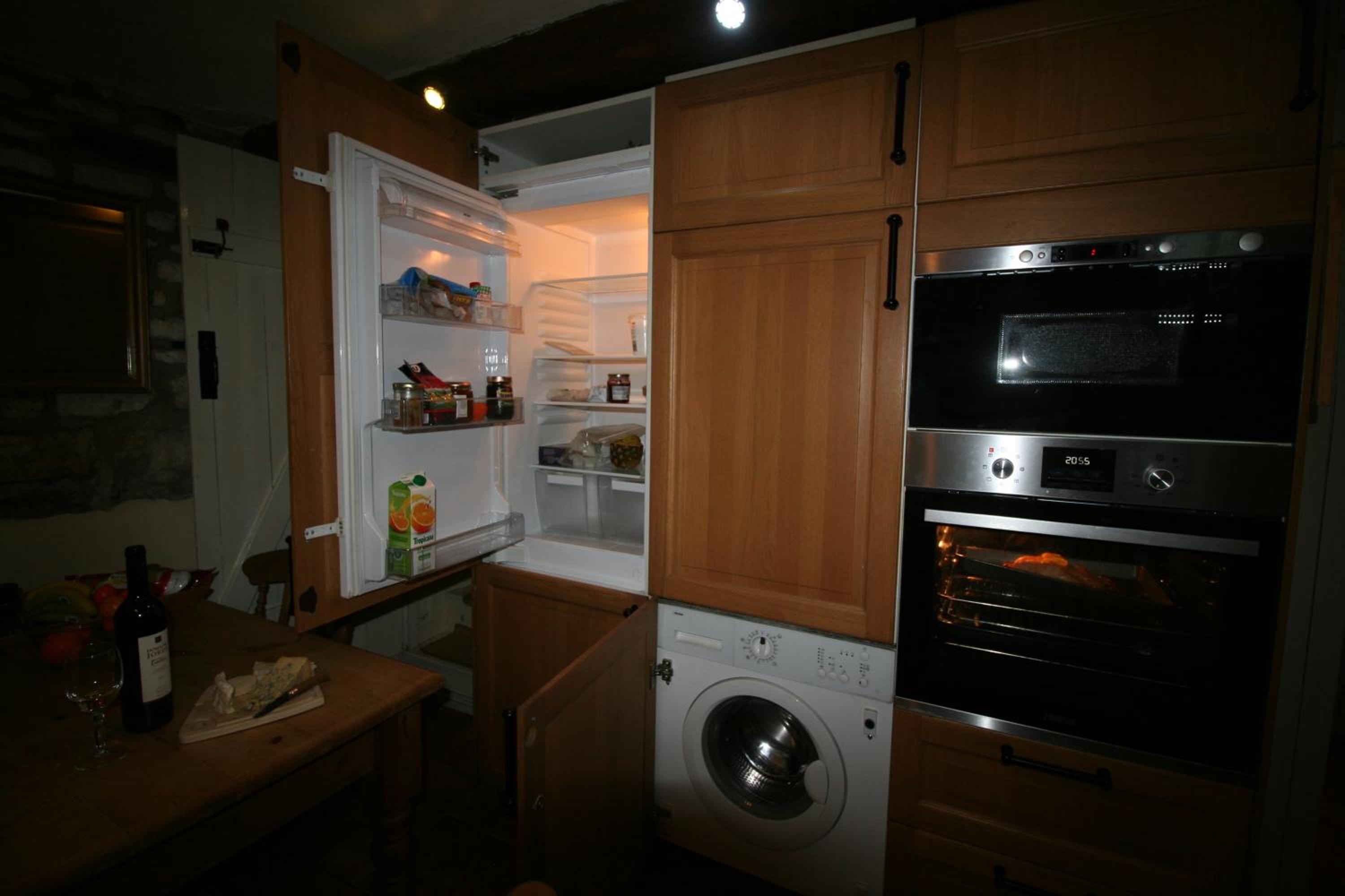 One-Bedroom House - Photo 13