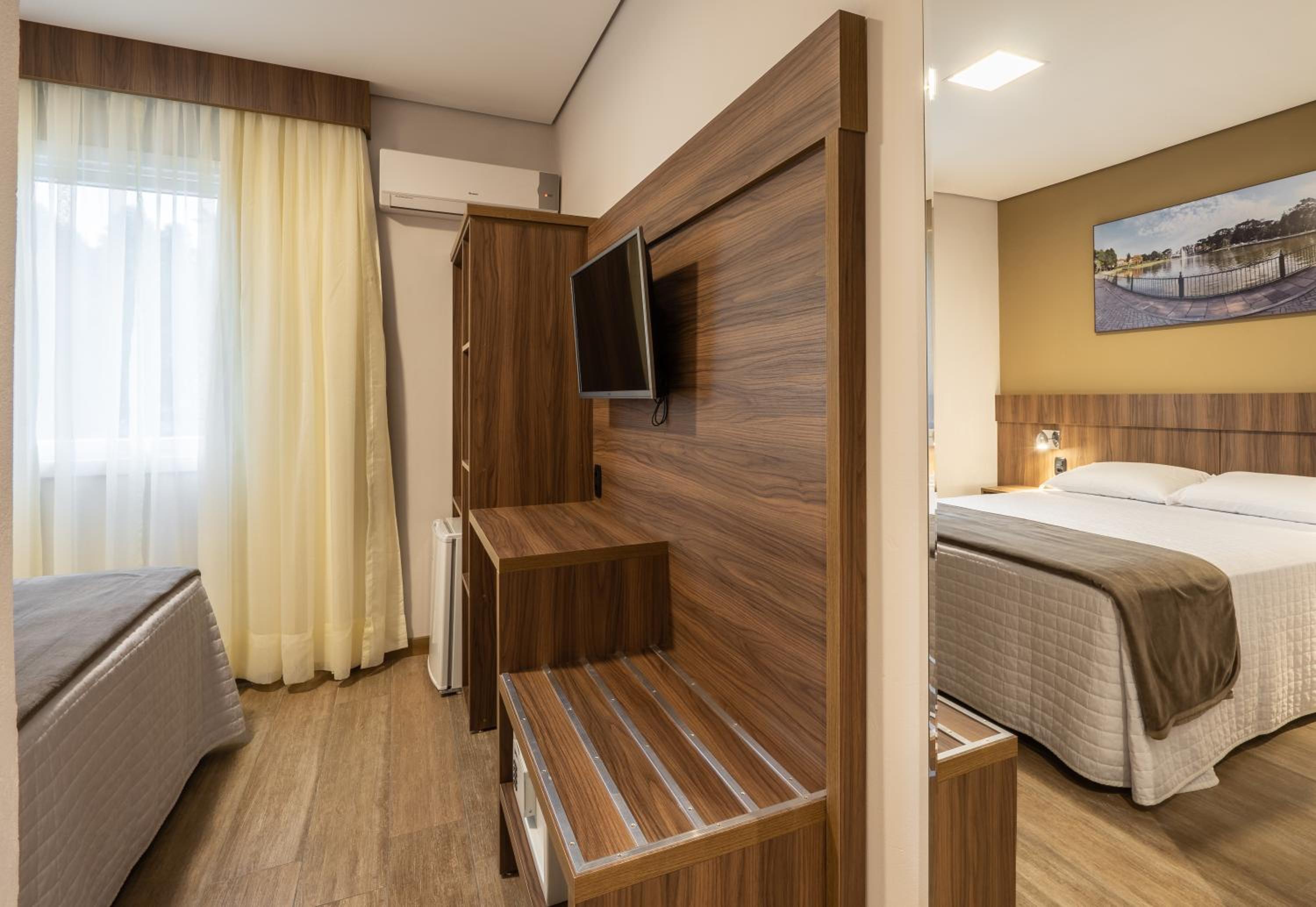 Budget Double Room - Photo 4