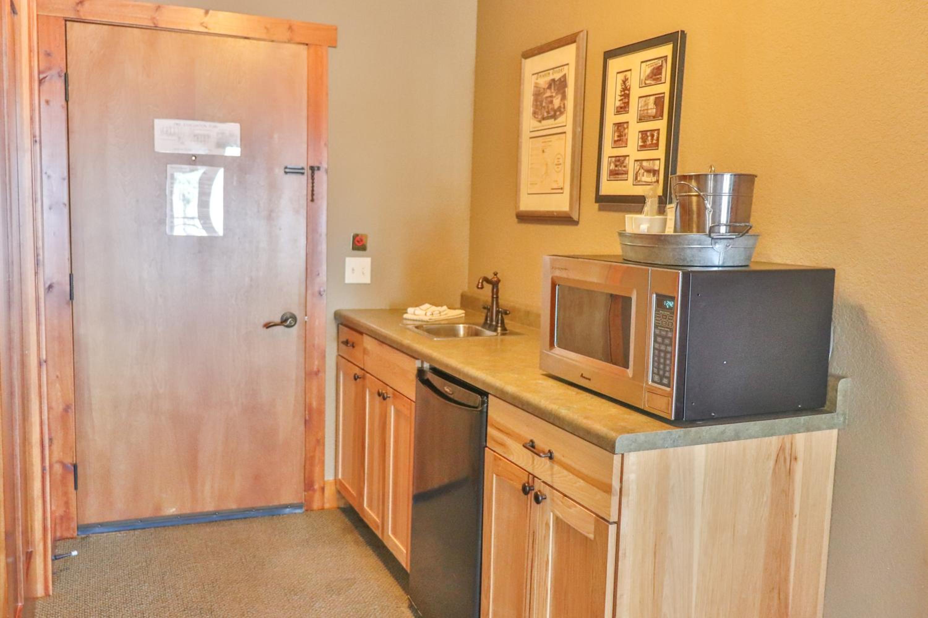 Double Room with Lake View photo 3