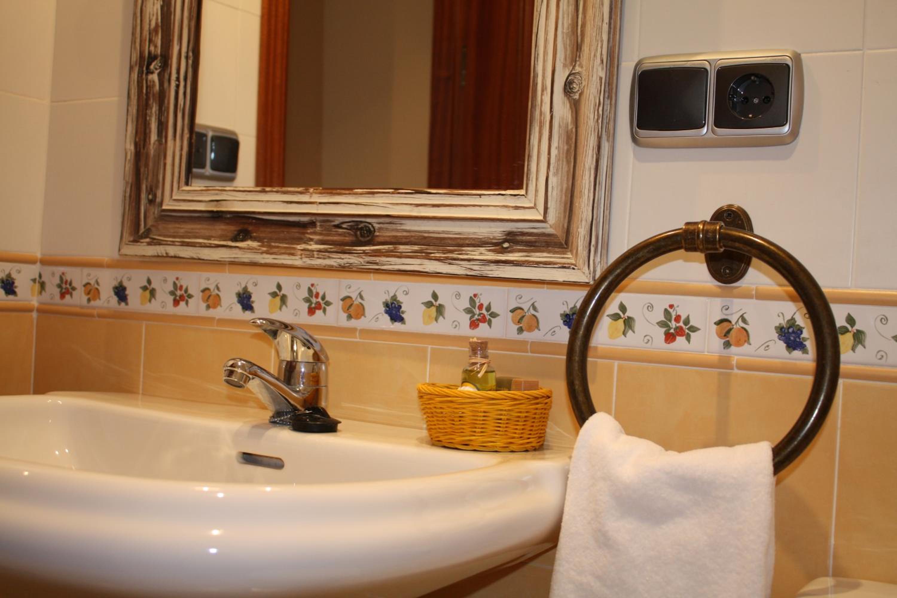 Two-Bedroom Apartment - Photo 16