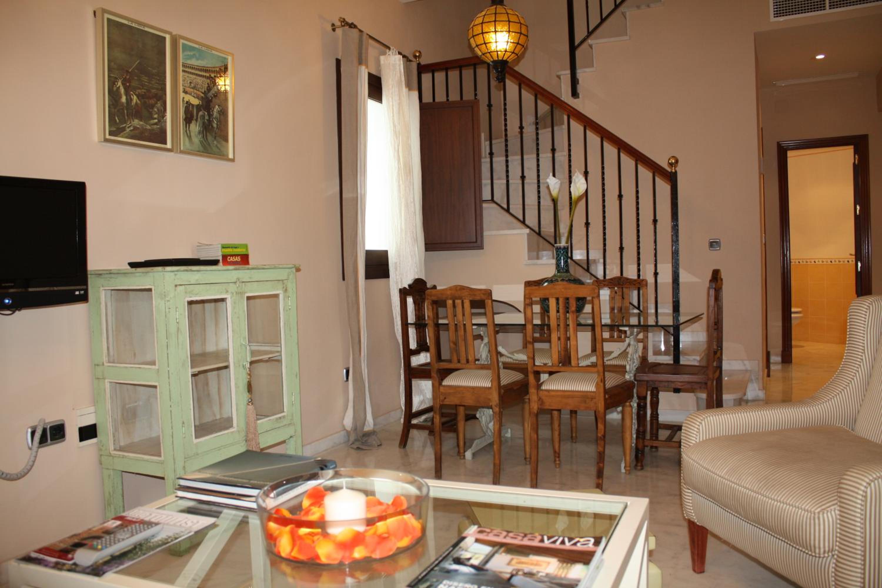 Two-Bedroom Apartment - Photo 5