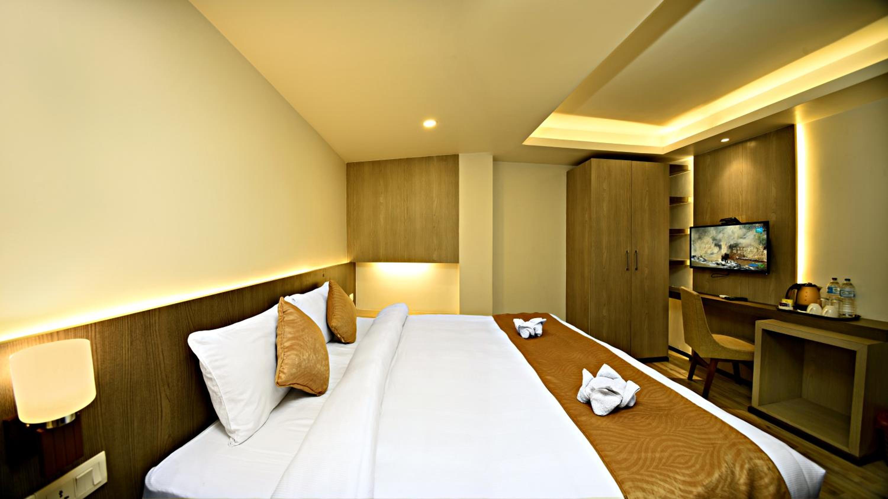 Deluxe Suite - Photo 3