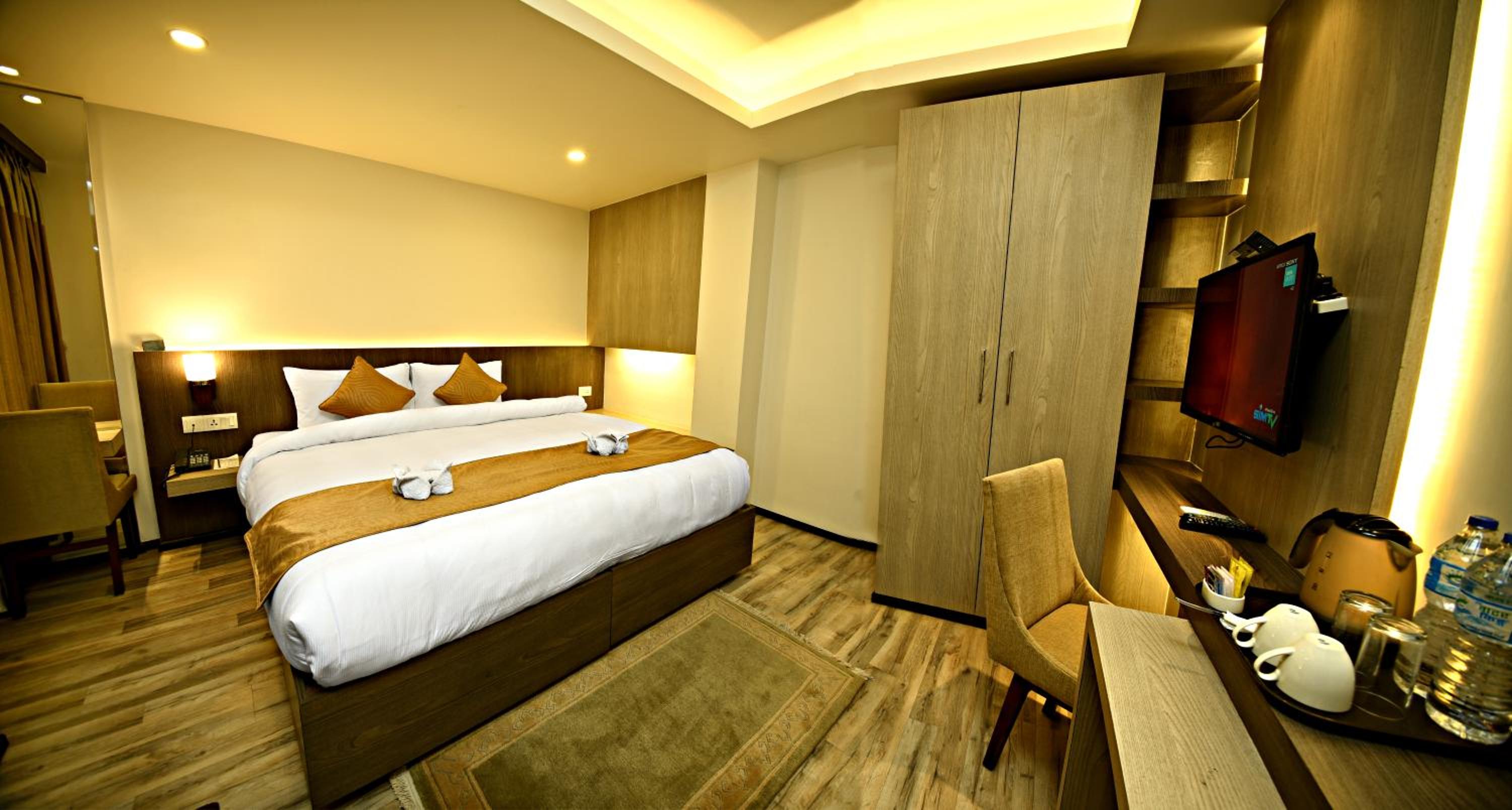 Deluxe Suite - Photo 2