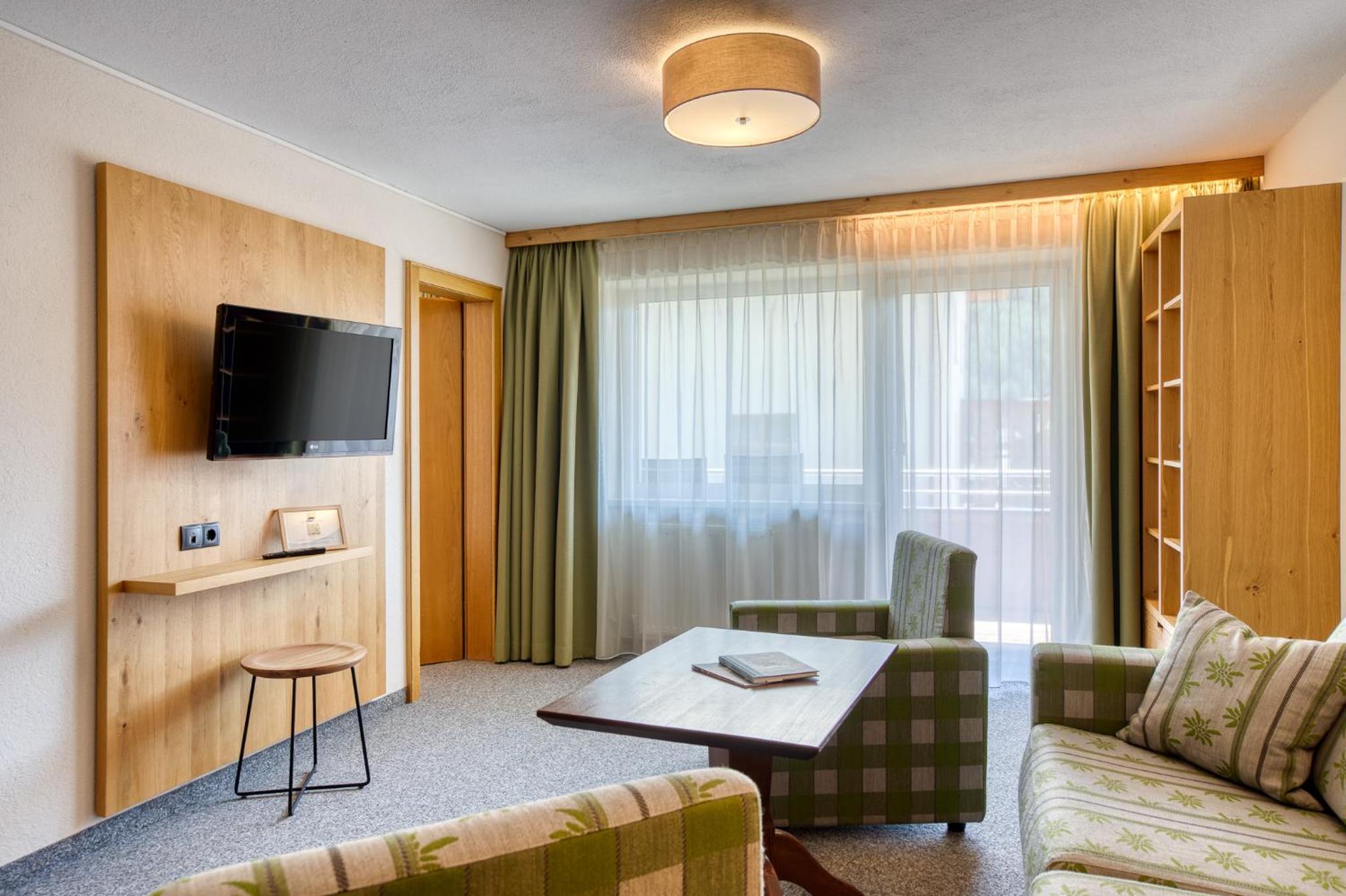 One-Bedroom Suite