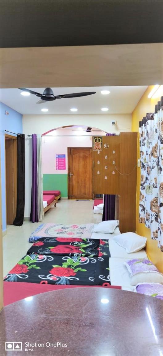 Apartment - Photo 32