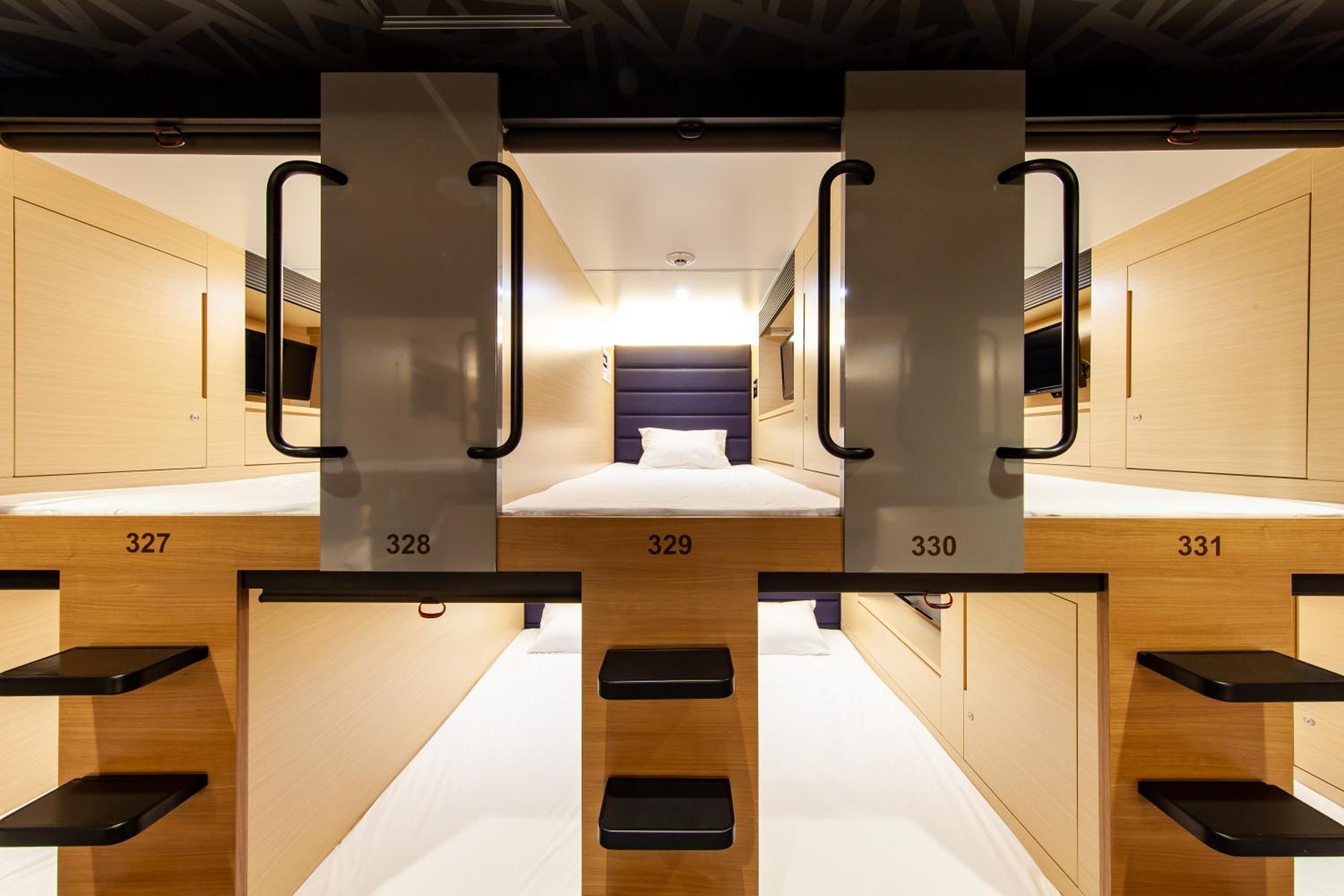 Capsule Room for Male for Male Only ( on Male Floor) photo 3