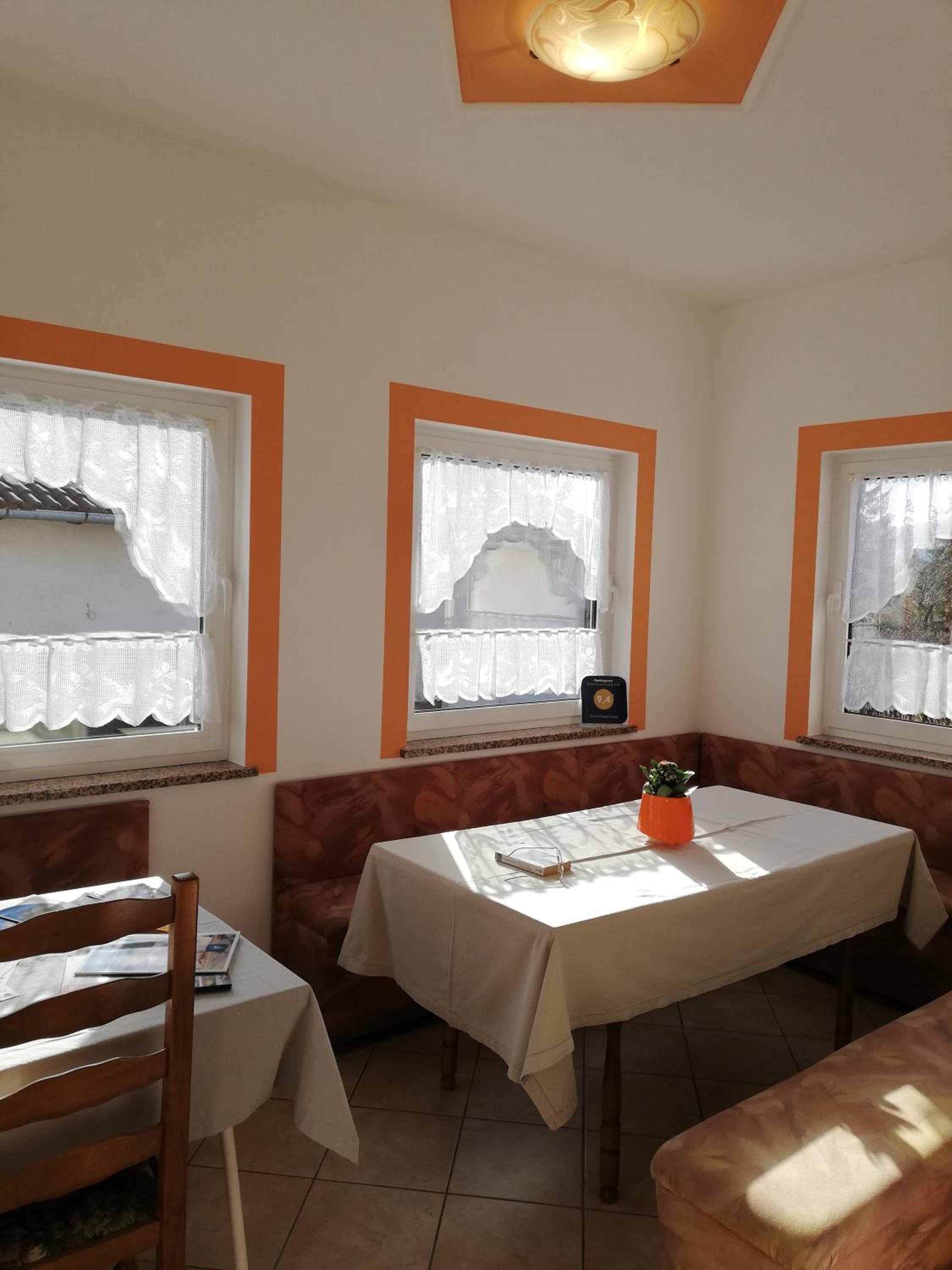 Double or Twin Room with Private Bathroom - Photo 7
