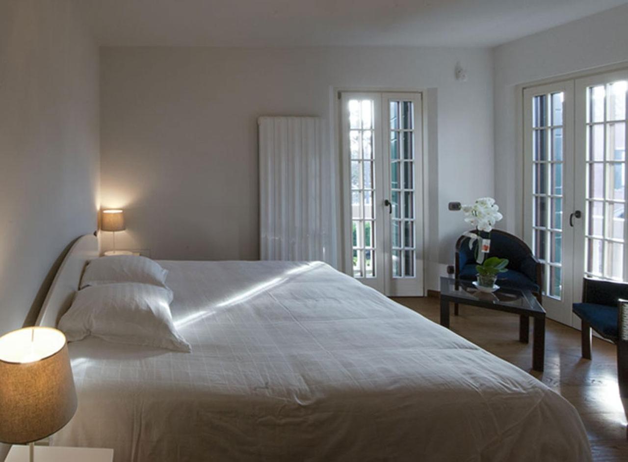 King Room with Balcony photo 3