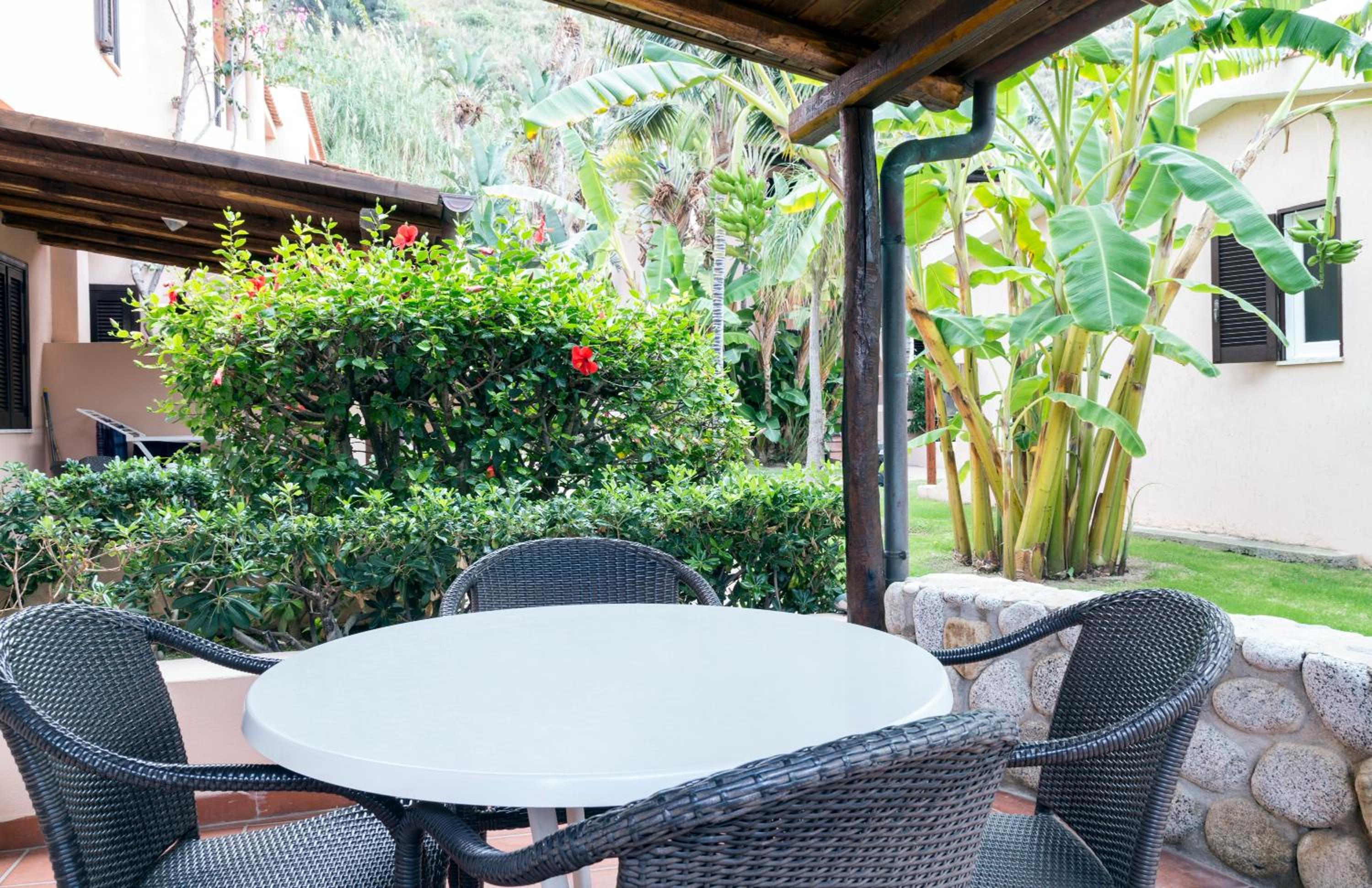 Apartment with Garden View photo 2