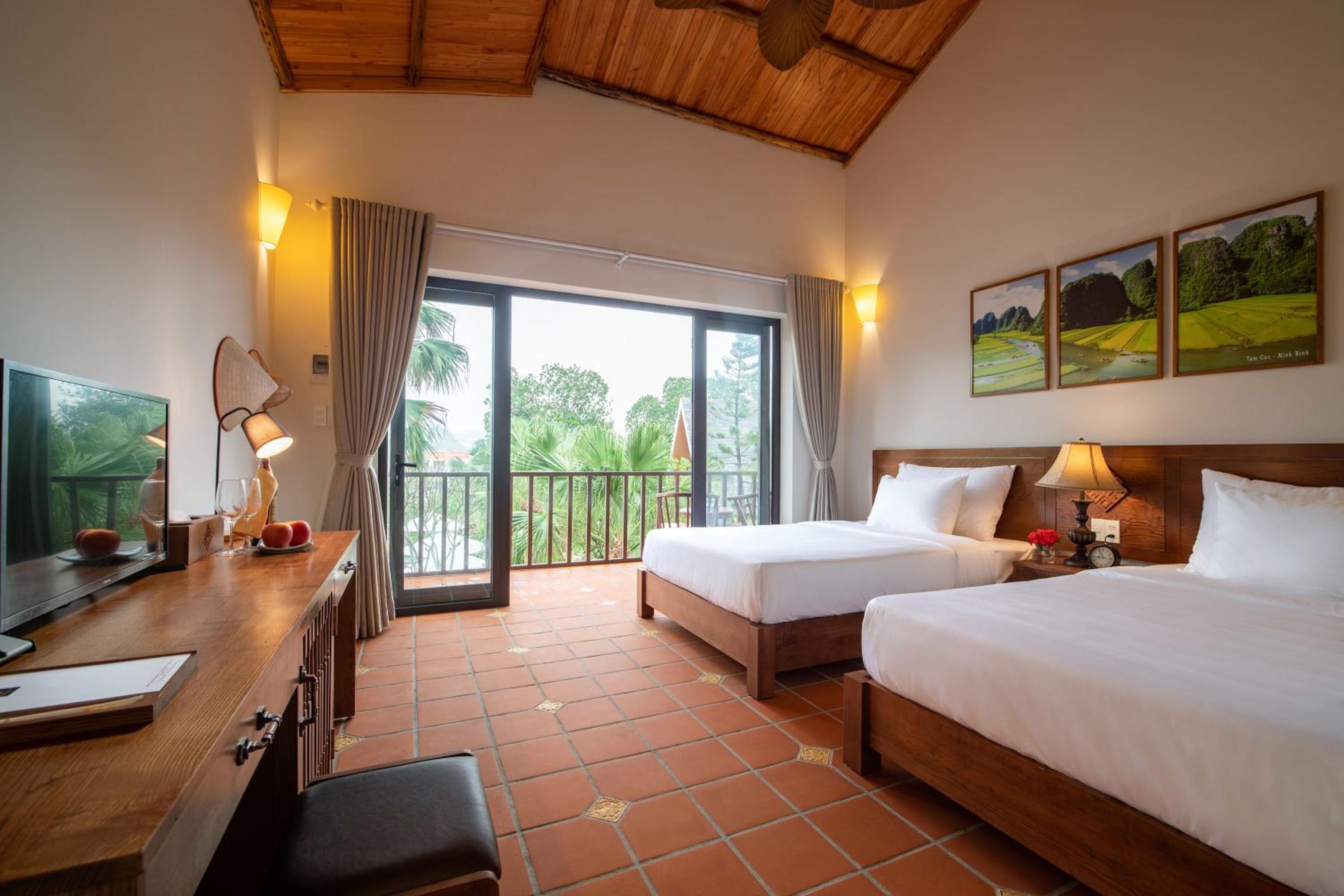 Deluxe Double or Twin Room with Garden View