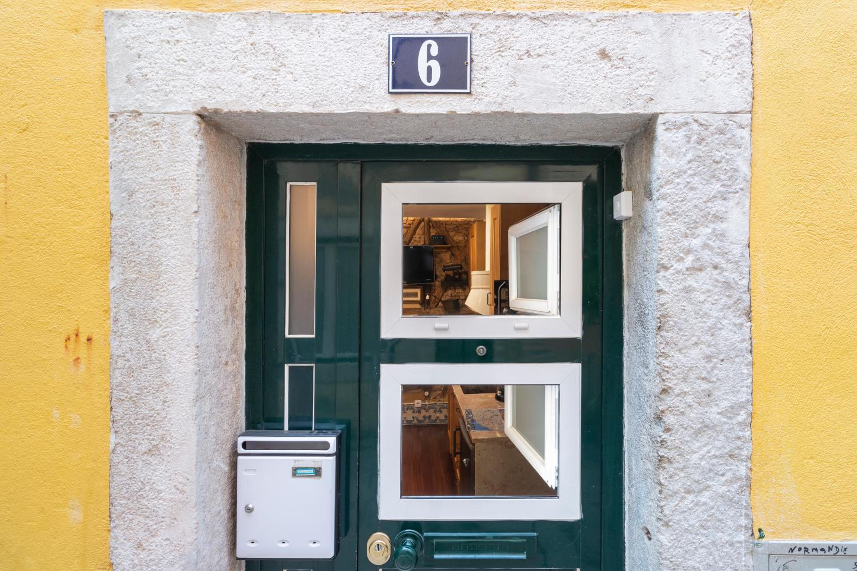 Apartment - Photo 10