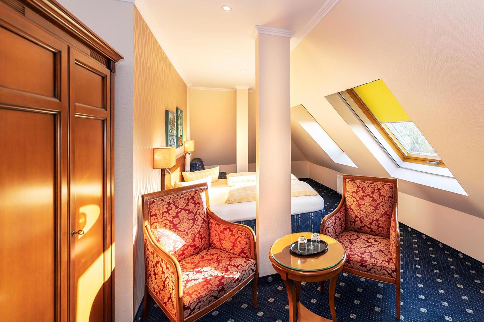 Deluxe Double Room with Sea View photo 2