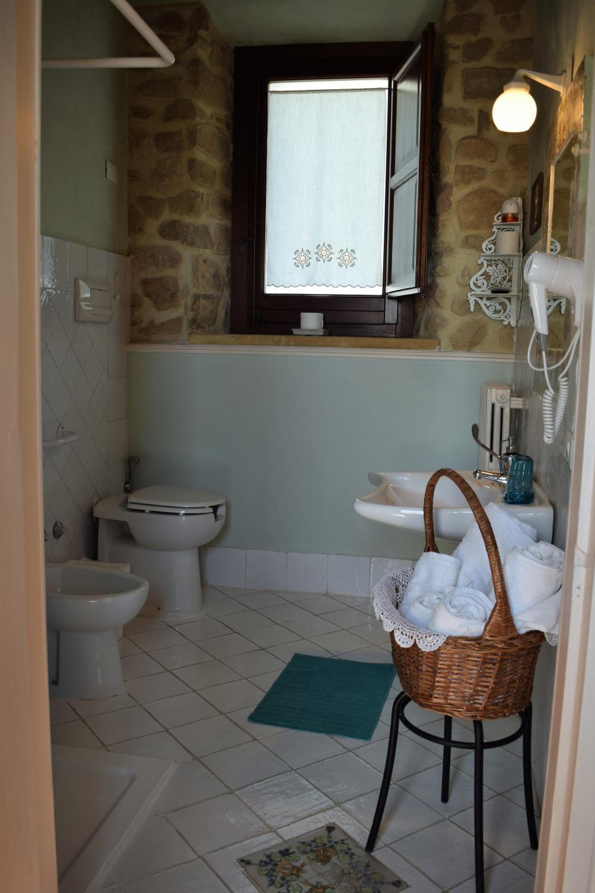 Double or Twin Room - Disability Access photo 2