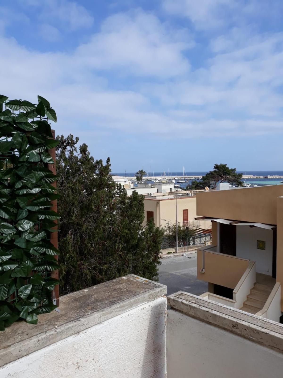 Deluxe Double or Twin Room with Sea View - Photo 4