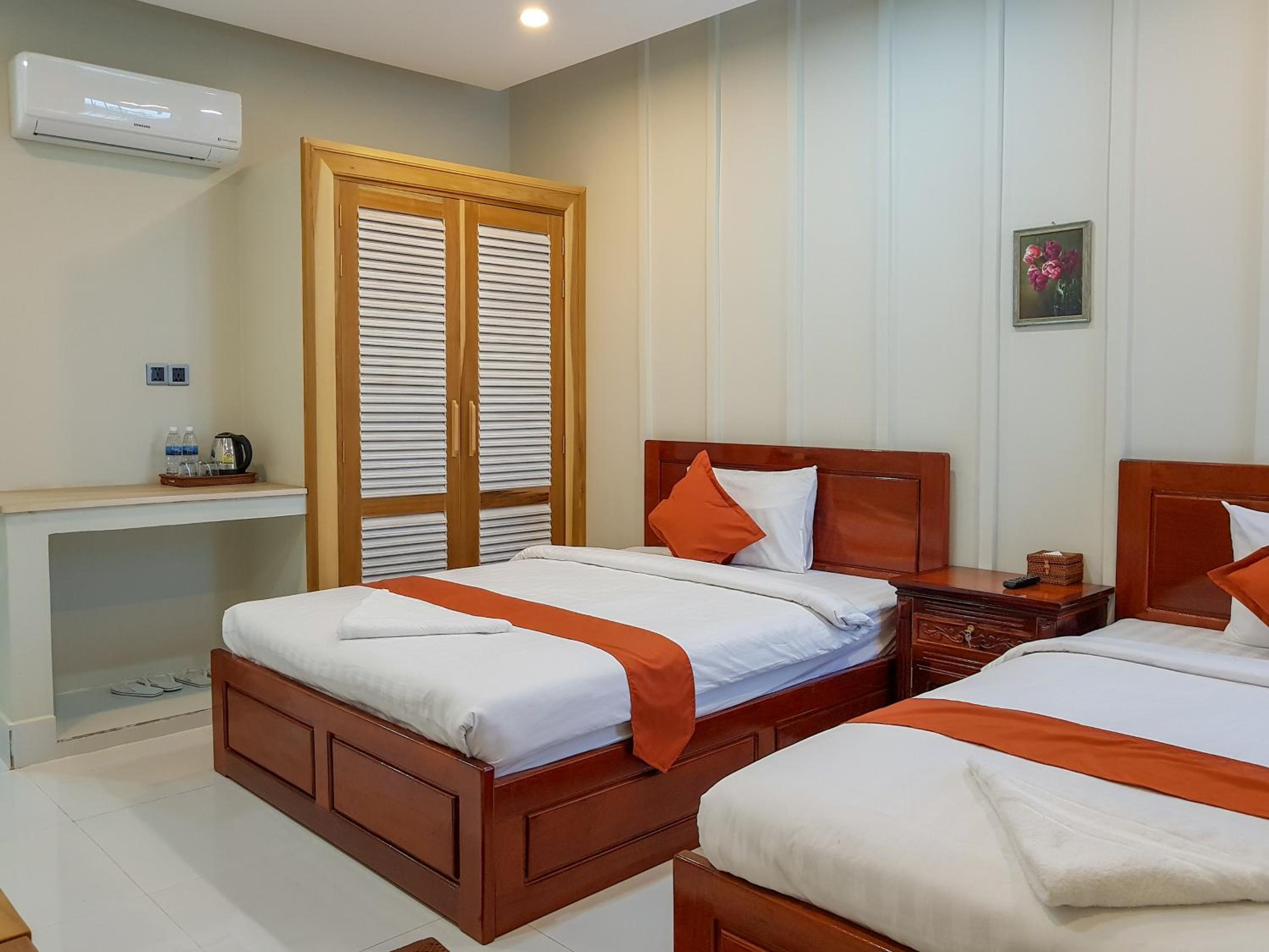 Twin Room - Photo 6
