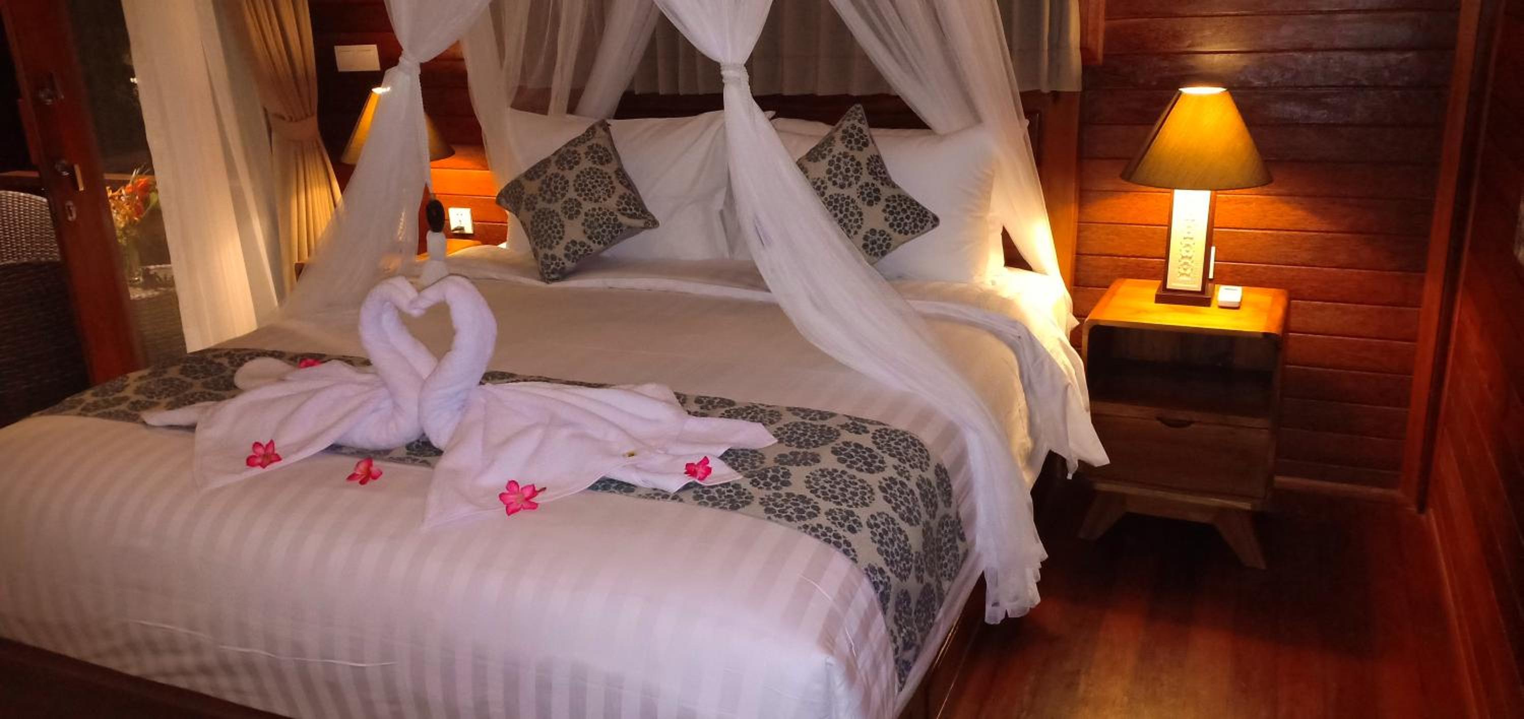 Deluxe Double Room - Photo 11