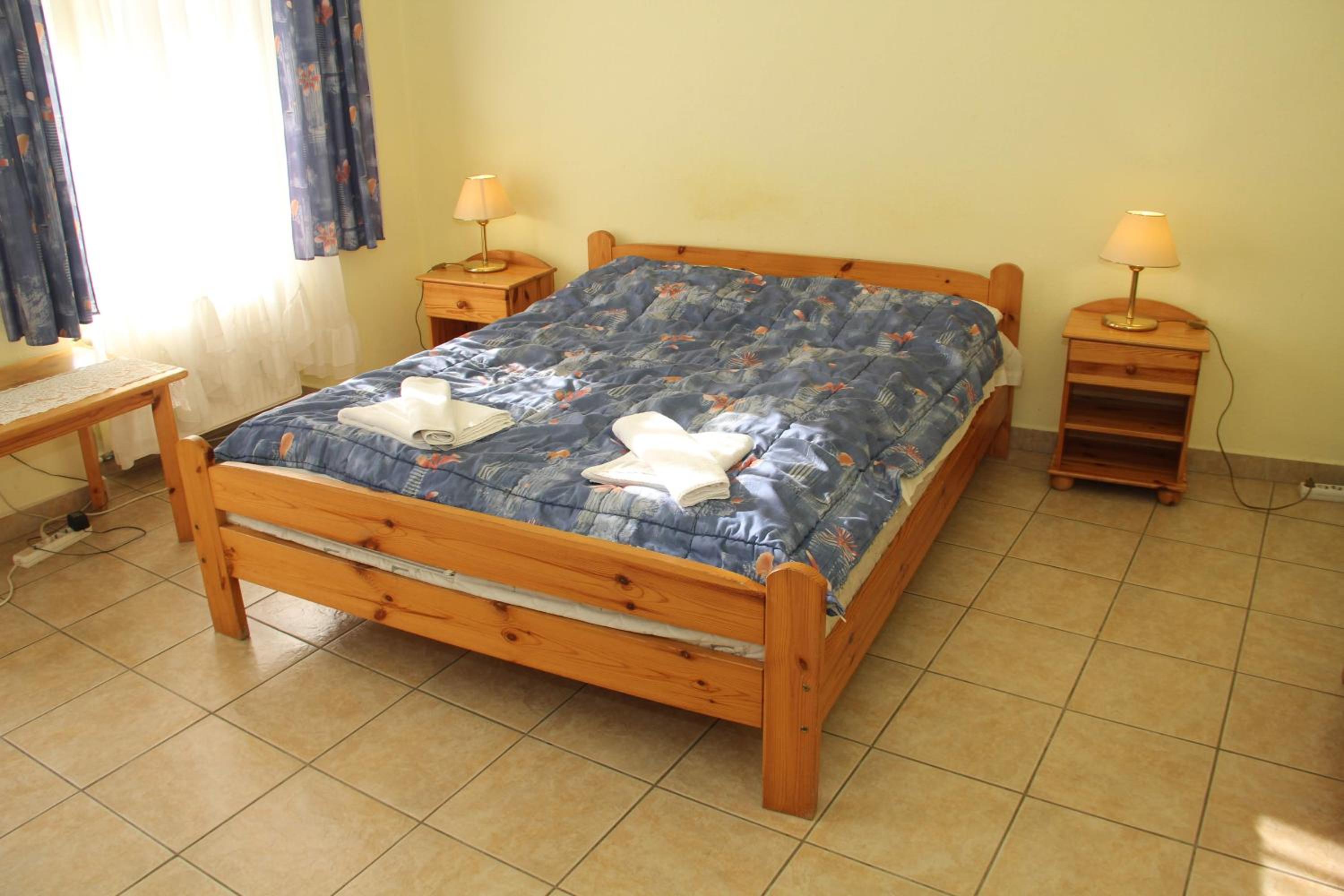 One-Bedroom Apartment (2 Adults) - Photo 3