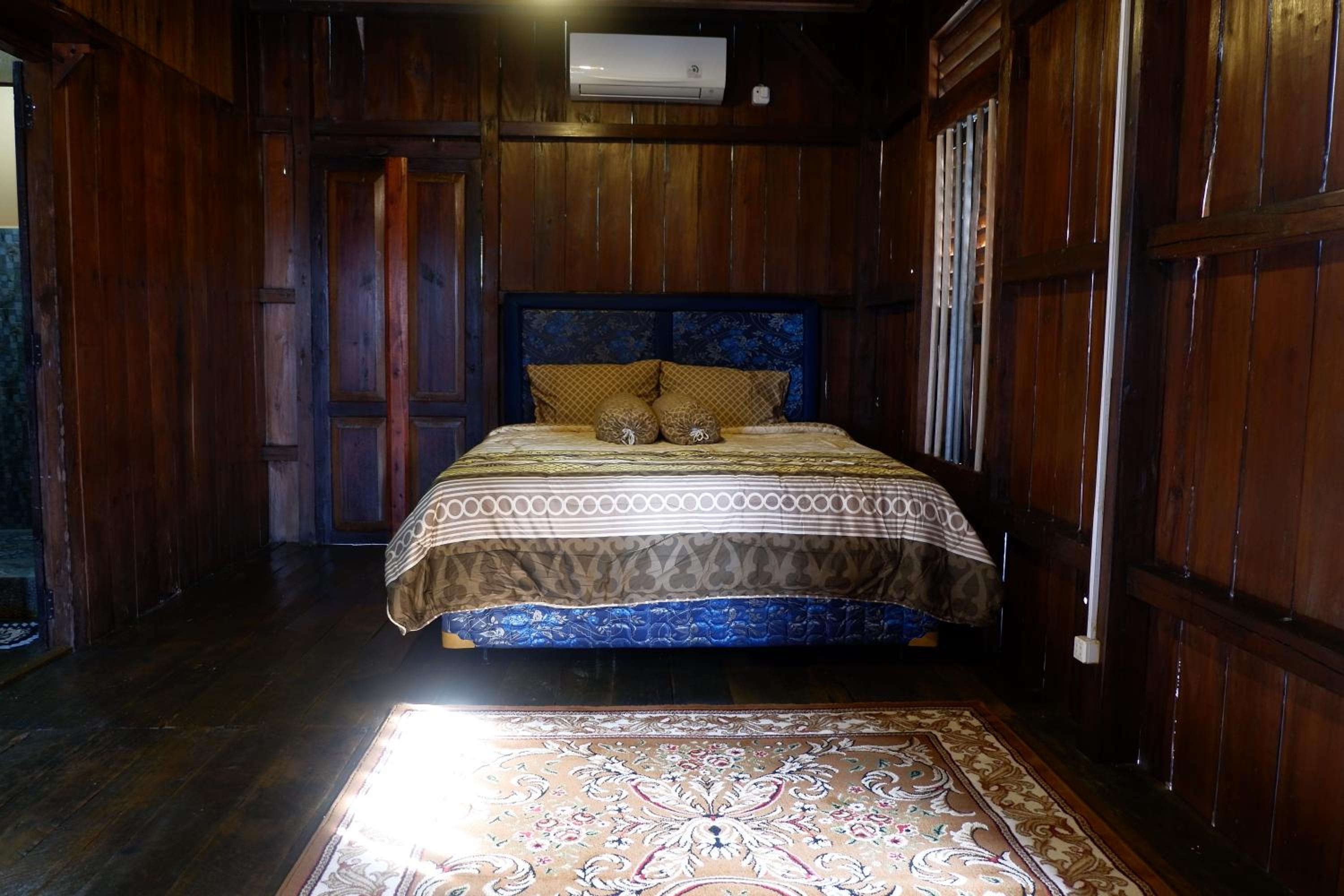 Deluxe Double Room - Photo 14