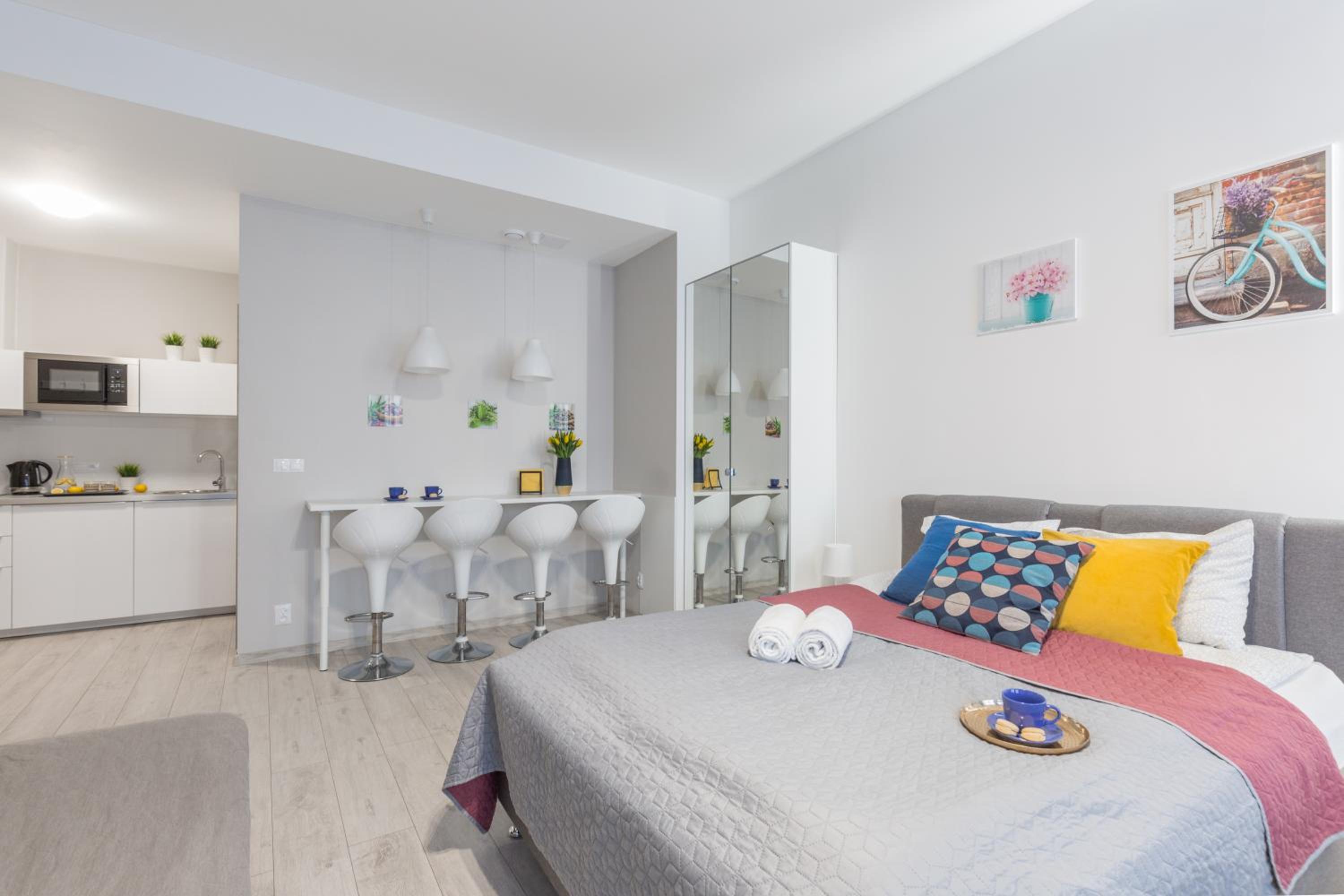 Apartment with Shower