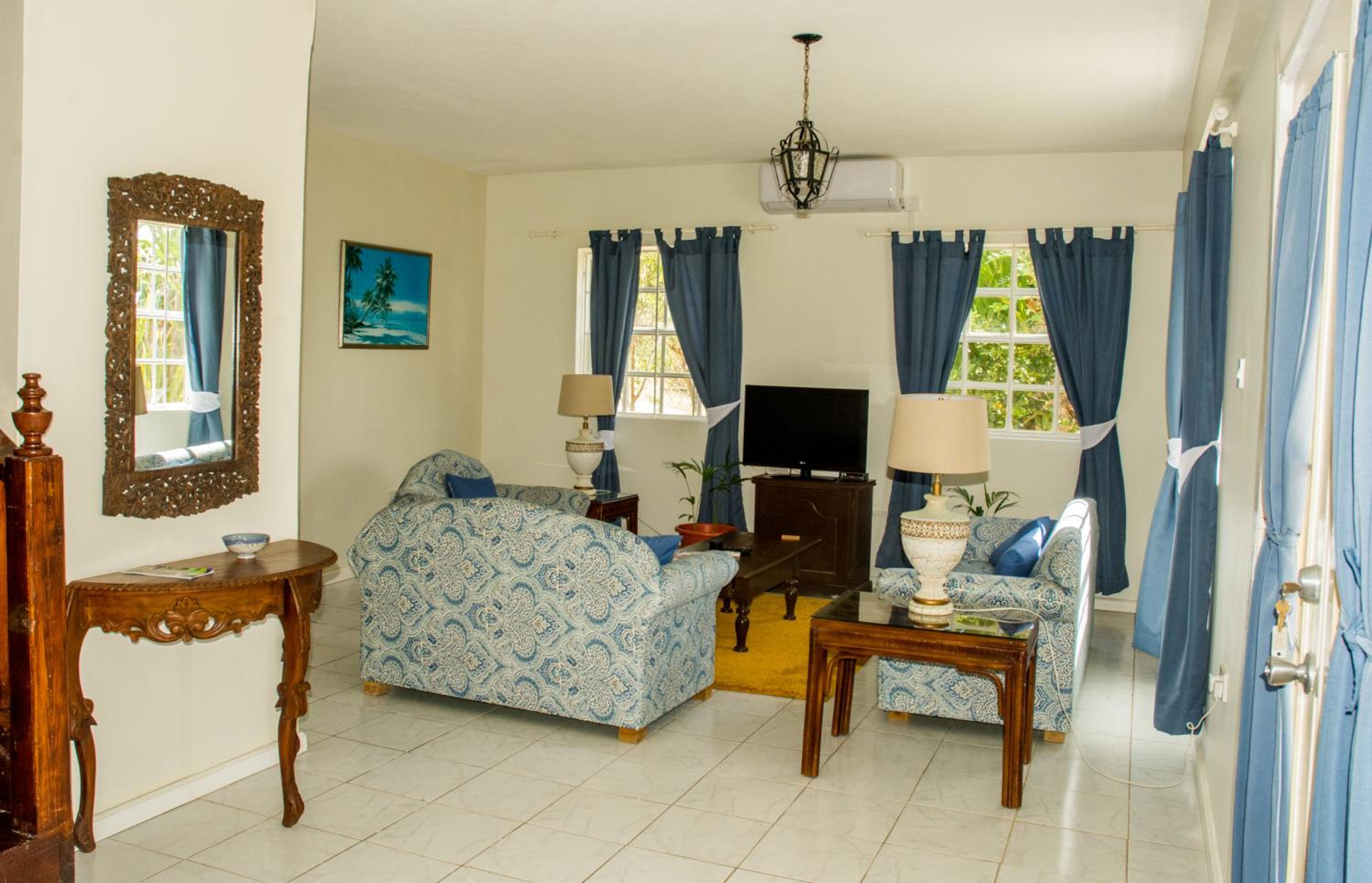 Villa 1 (Two-Bedroom Villa) photo 1
