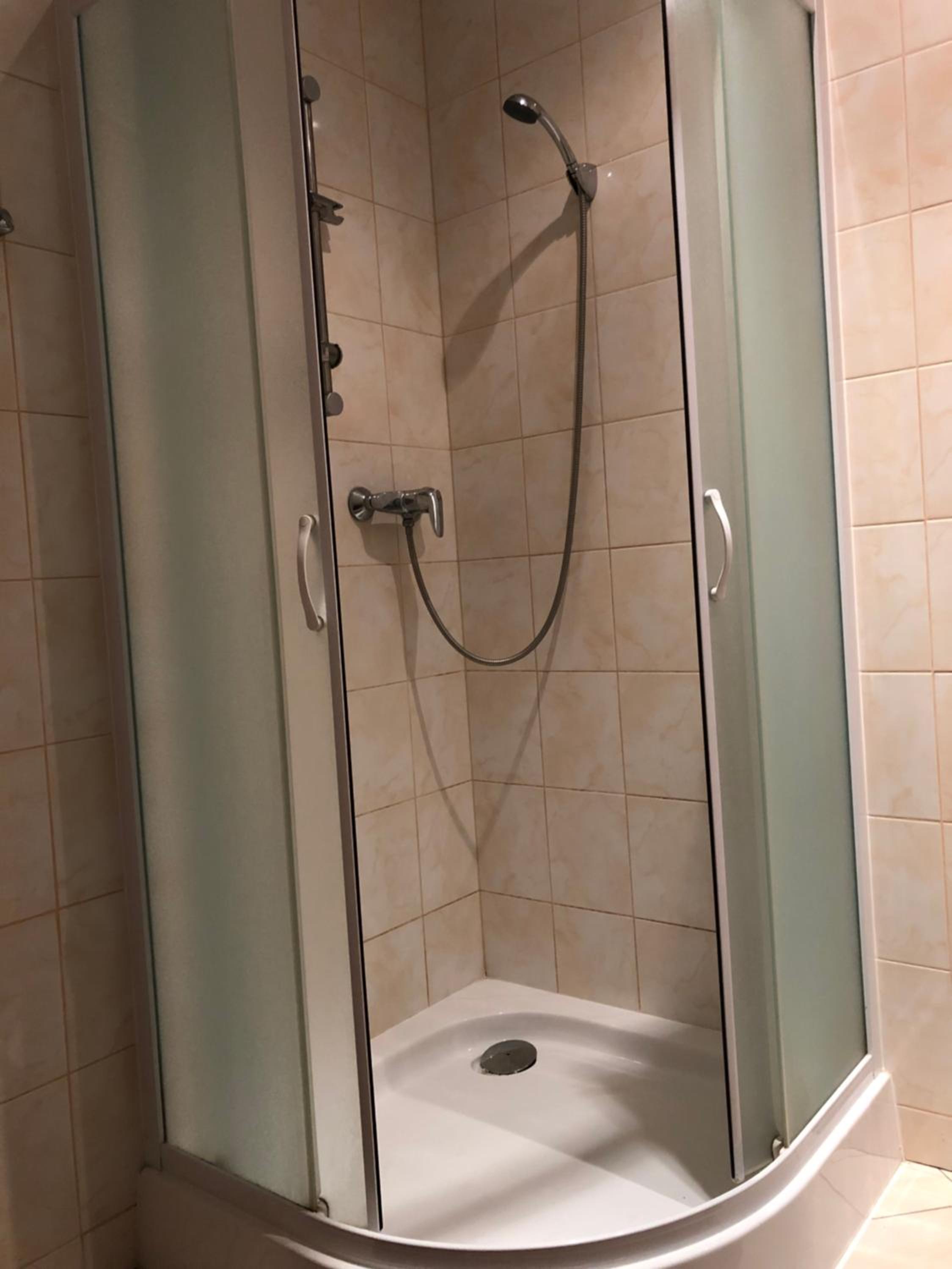 Standard Quadruple Room - Photo 5