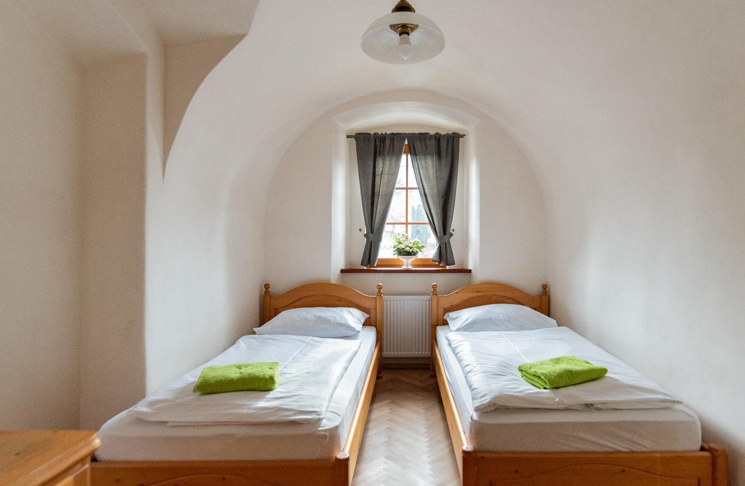 Standard Twin Room photo 2