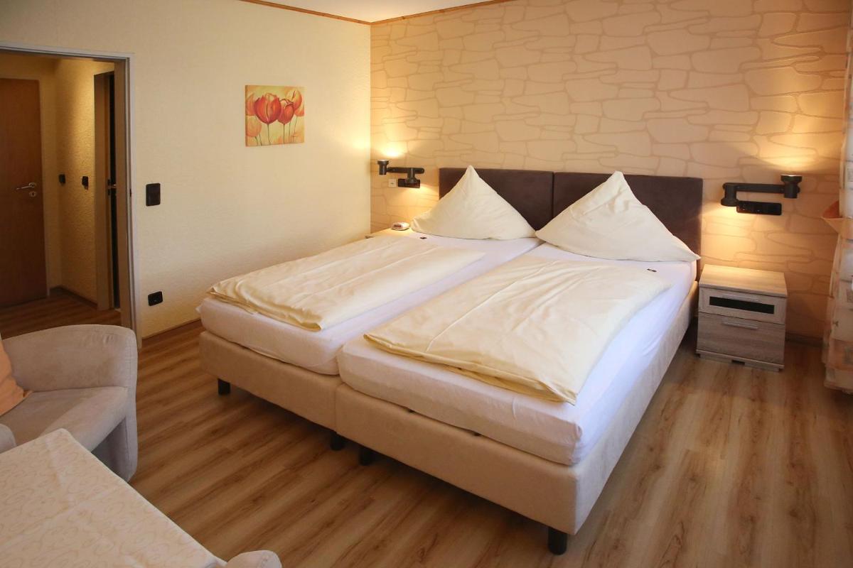 Double Room - Photo 3