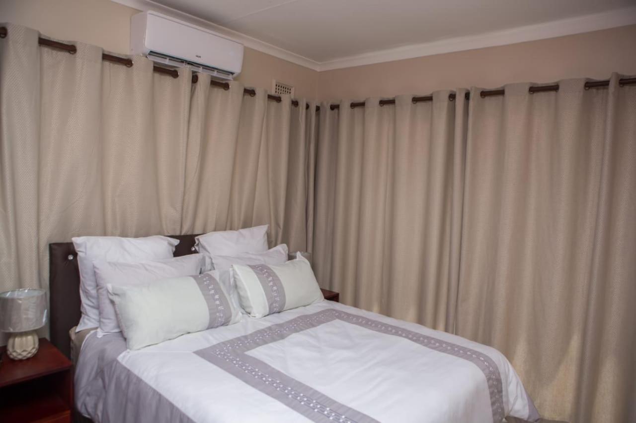Budget Double Room - Photo 1