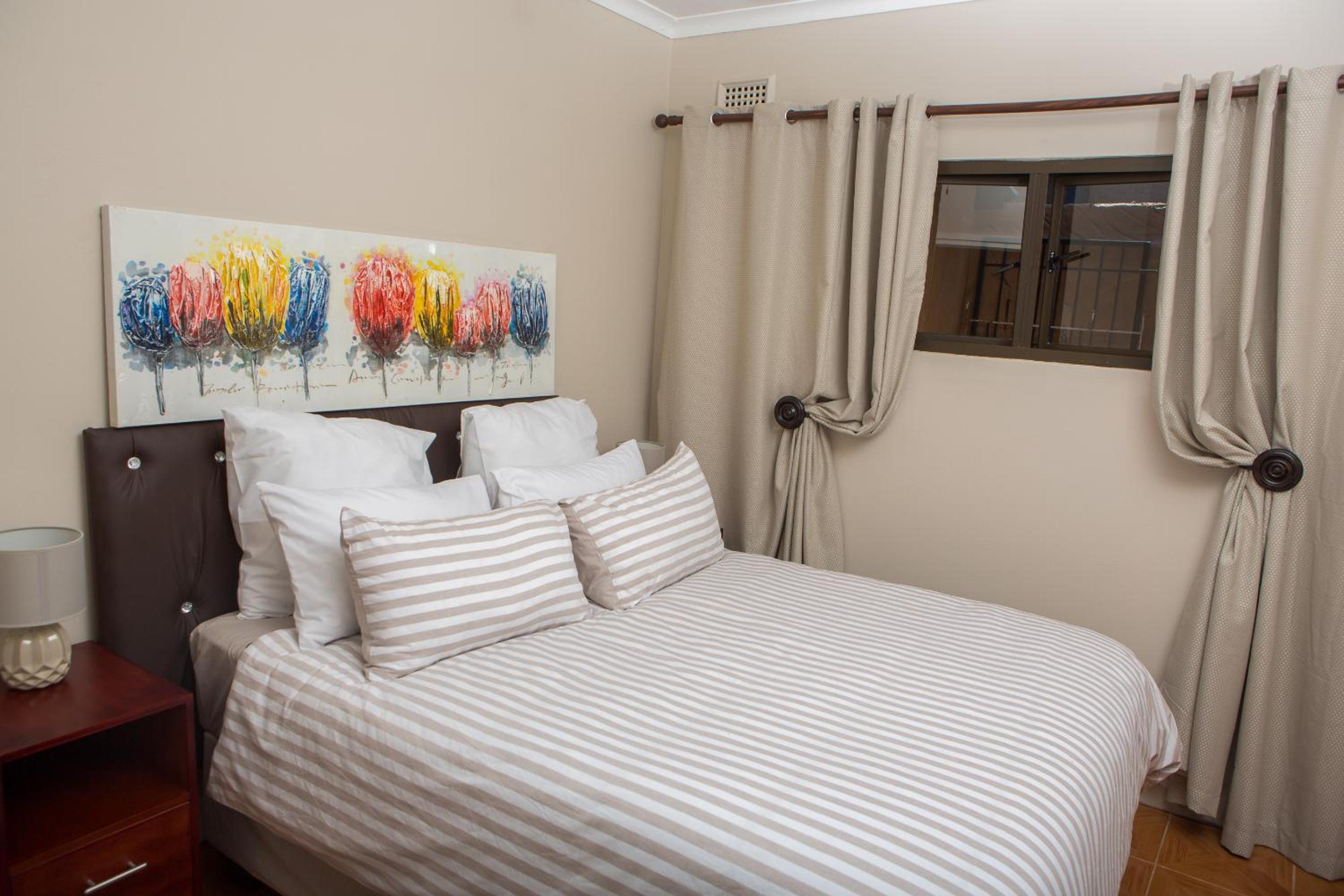 Family Room with Private Bathroom - Photo 1