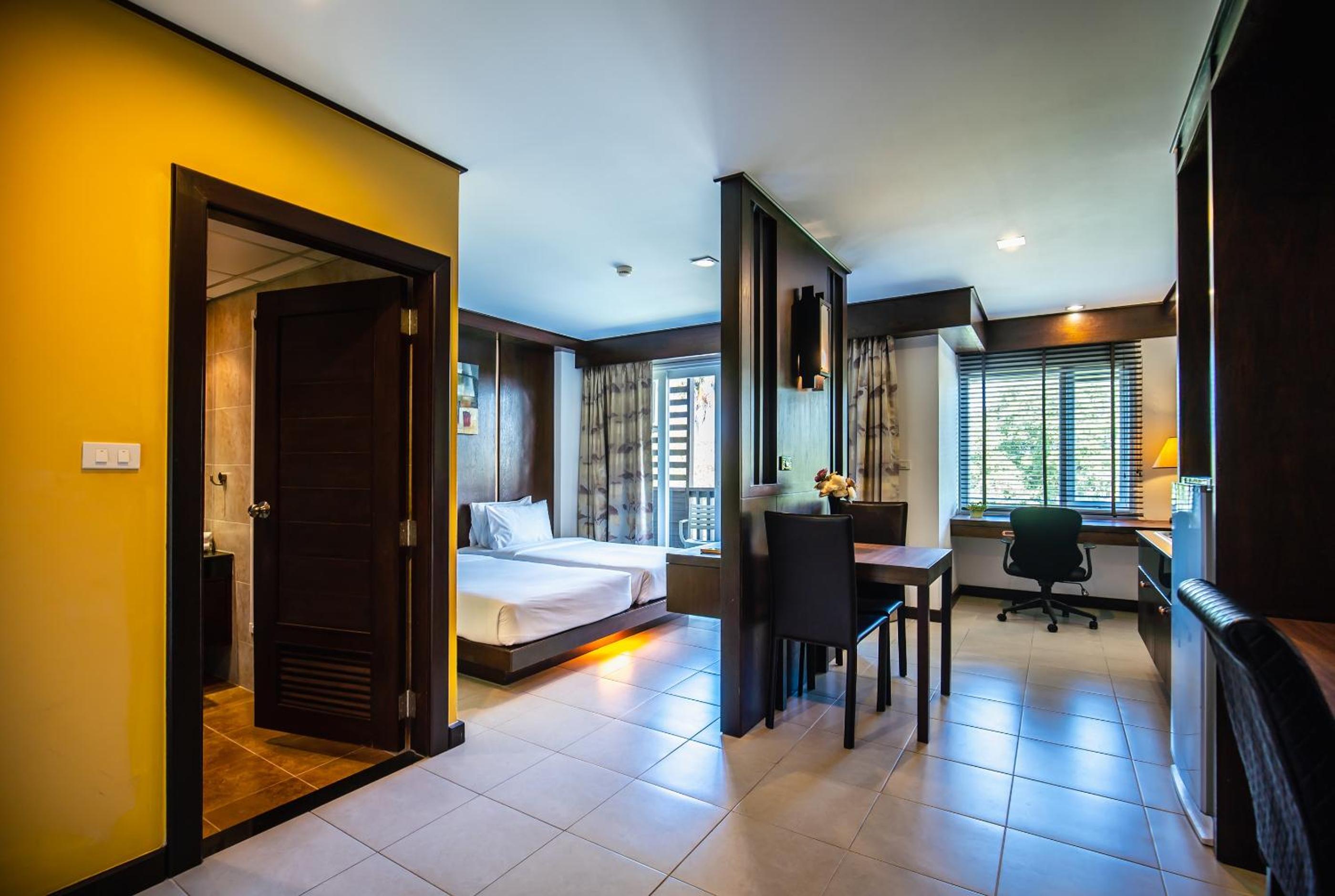 Deluxe Double or Twin Room photo 1