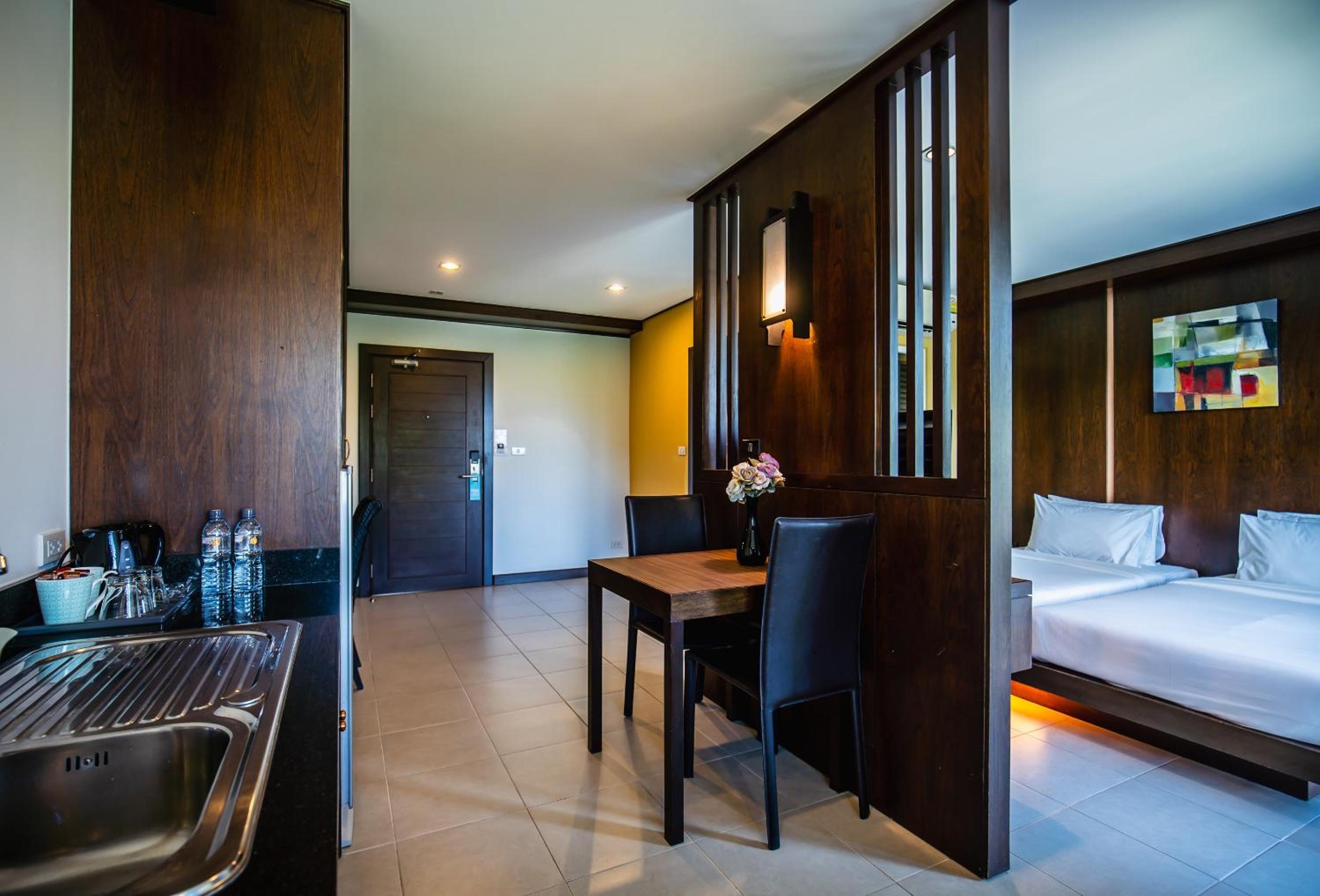 Deluxe Double or Twin Room photo 3