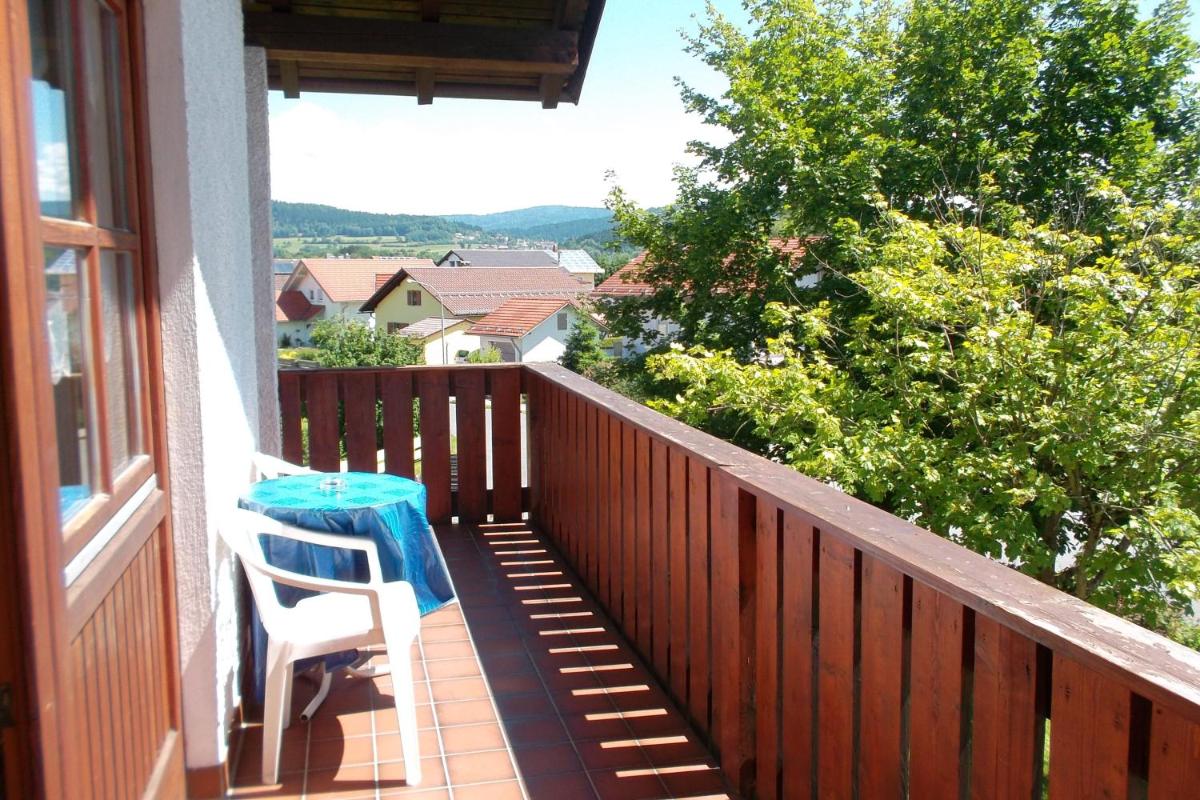 One-Bedroom Apartment with Balcony photo 3