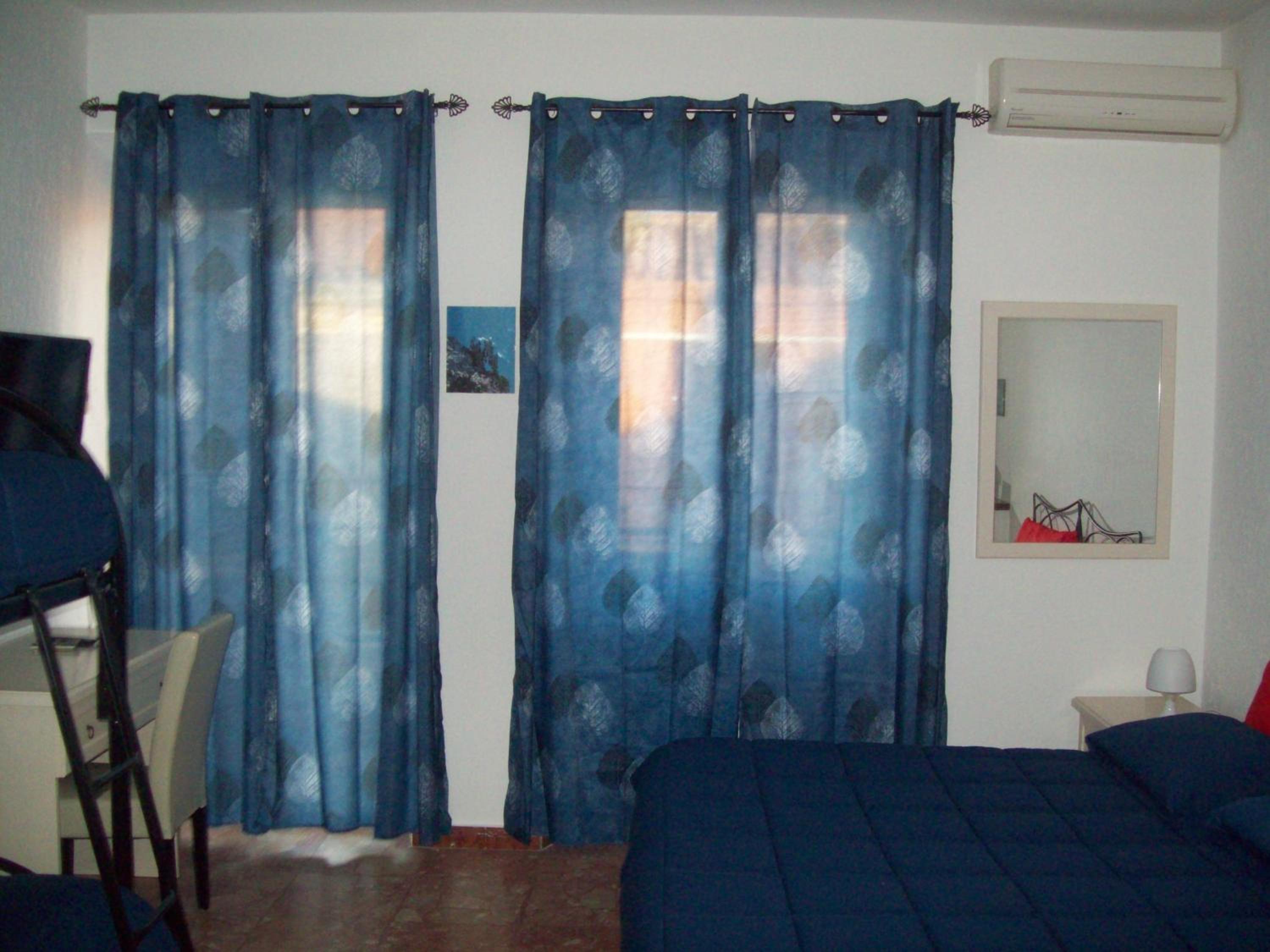 Quadruple Room with Private External Bathroom